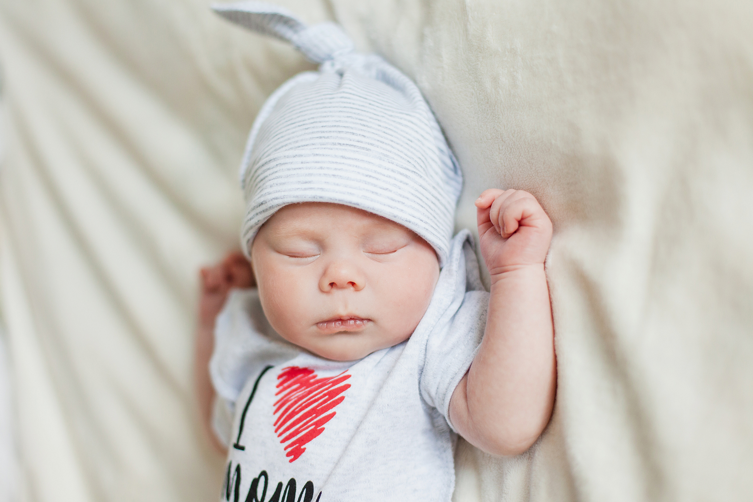 Новорождённый Андрюша (возраст примерно 25 дней). Семейный и детский фотограф