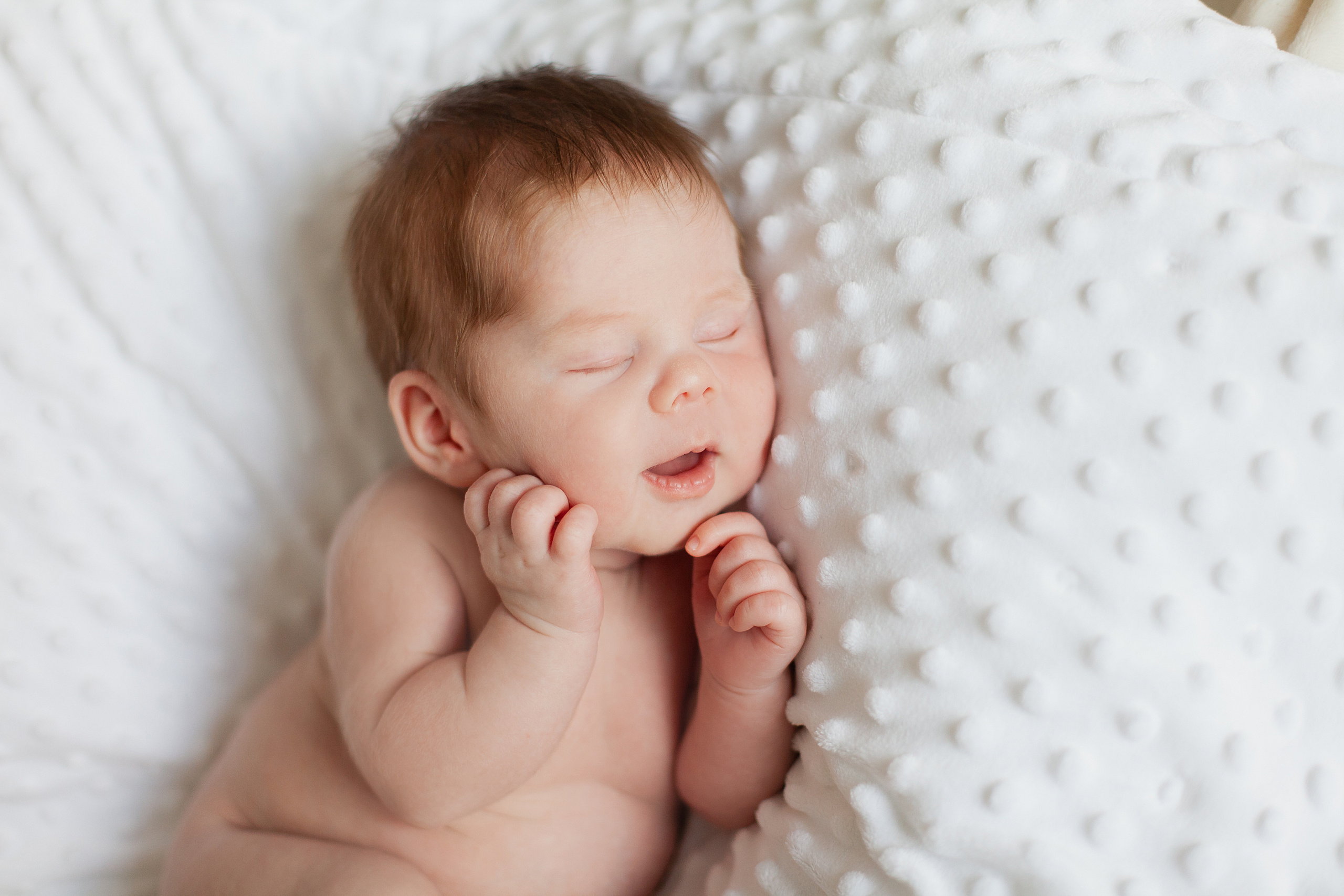 Новорождённый Андрюша (возраст примерно 25 дней). Семейный и детский фотограф