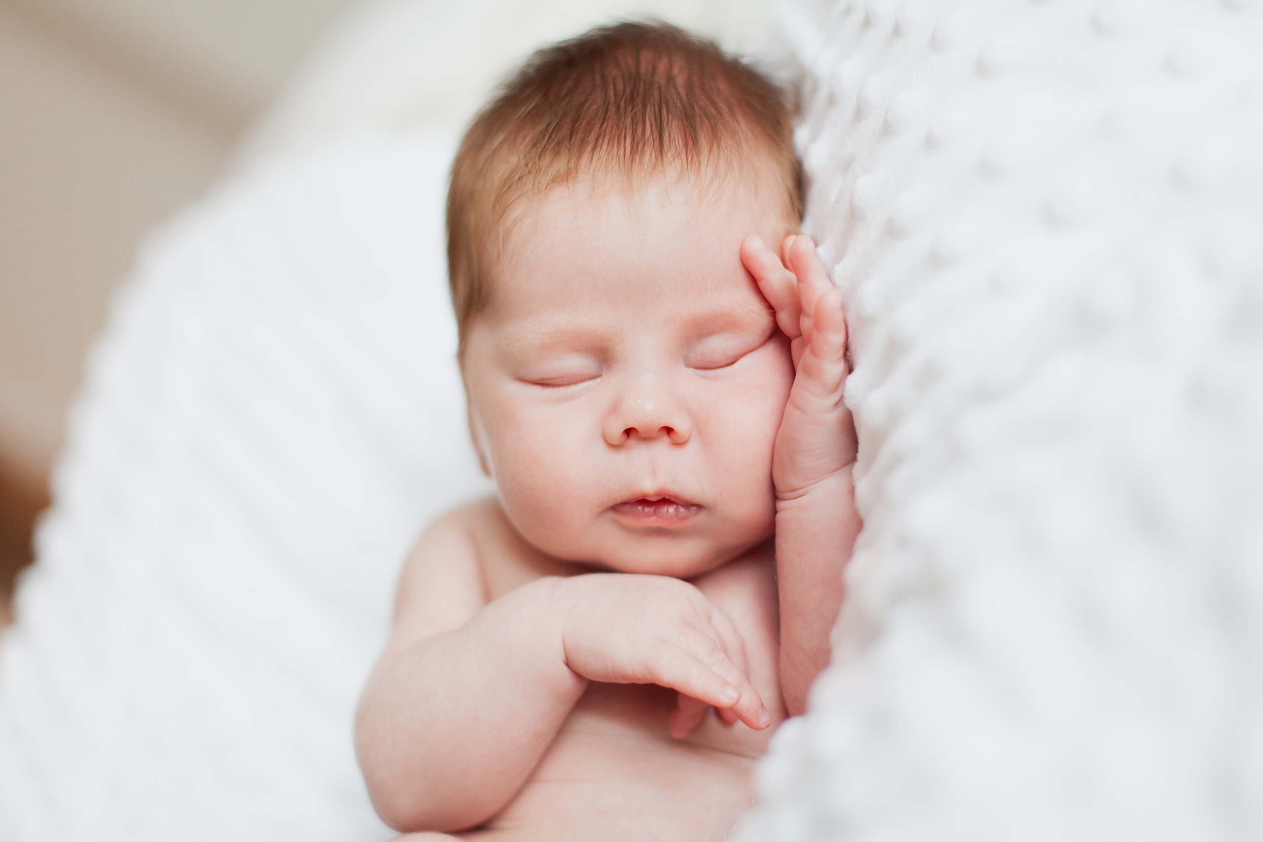 Новорождённый Андрюша (возраст примерно 25 дней). Семейный и детский фотограф