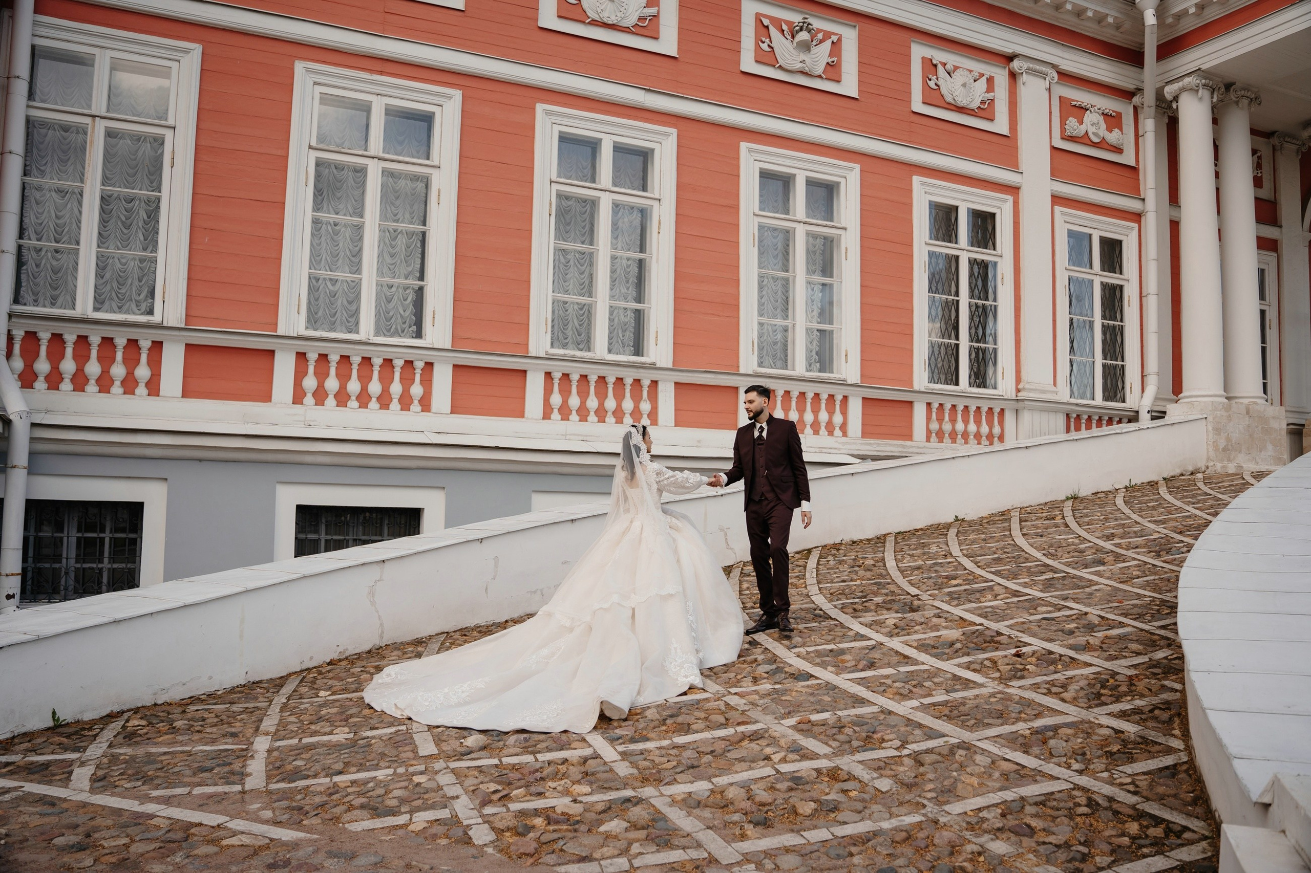 Свадебная фотосессия в ресторане Турандот. Свадебный и семейный фотограф в Москве Светлана Зоткина
