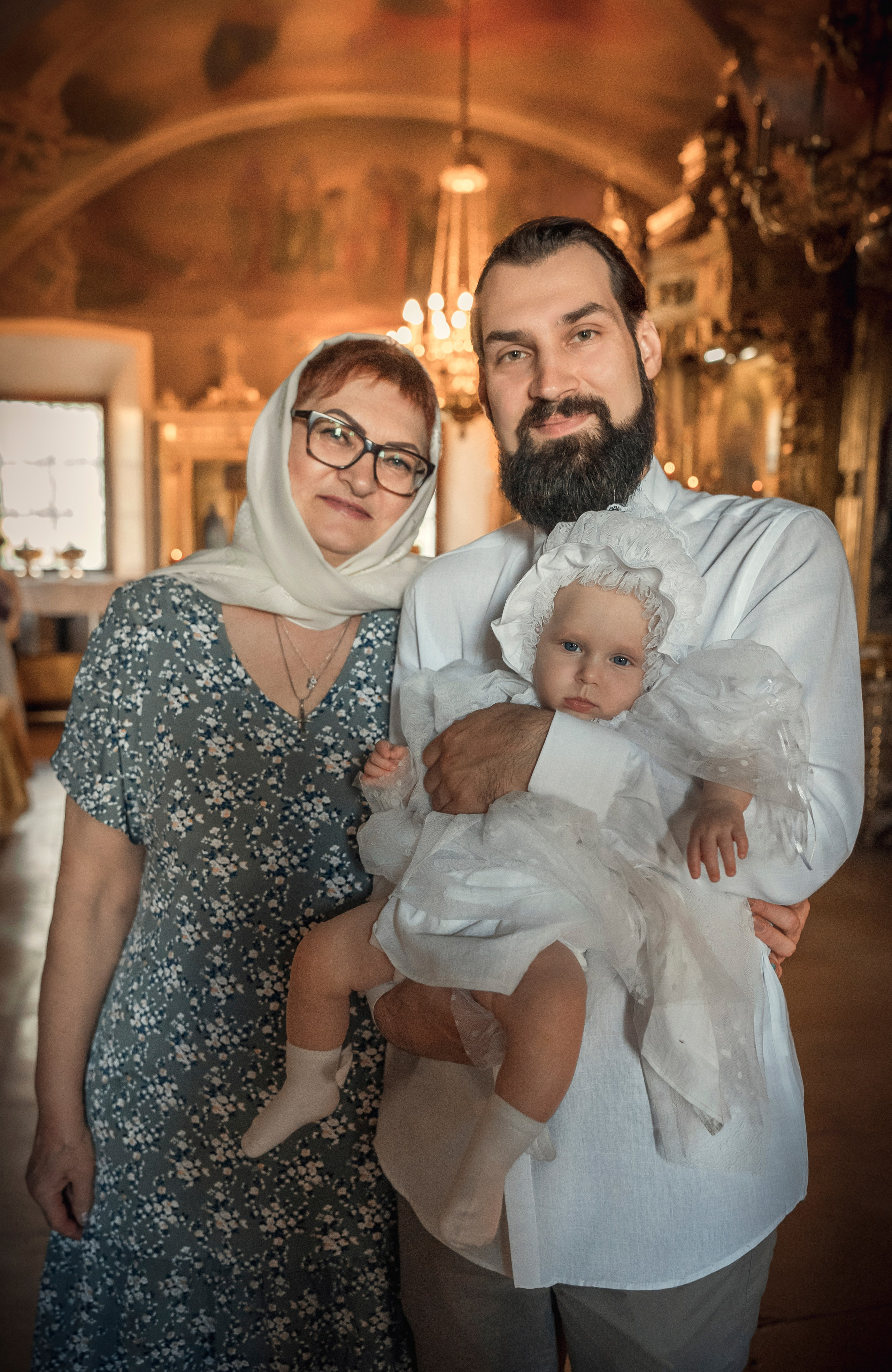 Крещение в храме Рождества Пресвятой Богородицы, Мячково. Семейный фотограф и фотограф на таинства в Москве Юлия Калайджян