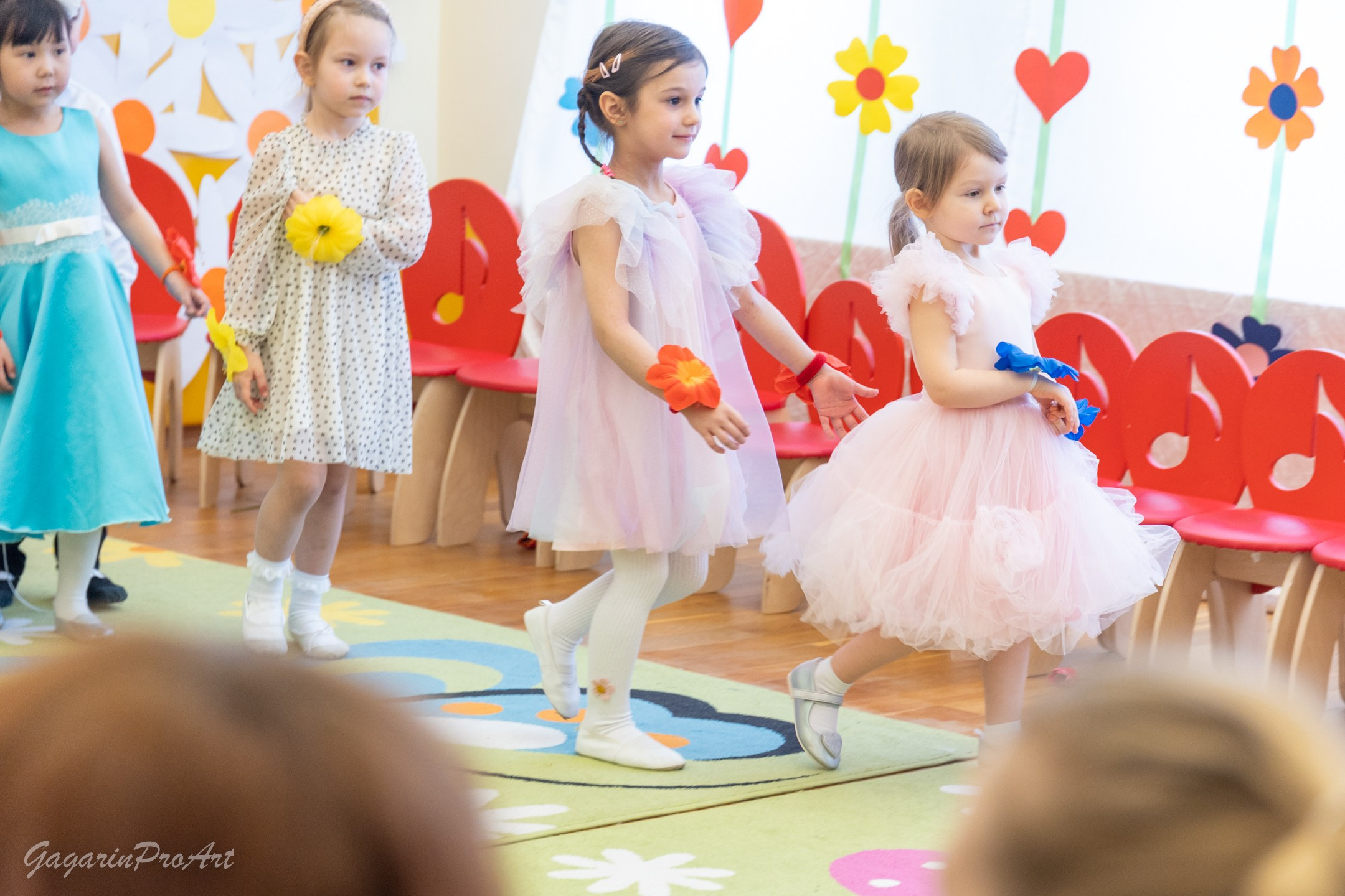 Фотограф в детский сад на утренник и праздник. GagarinProArt