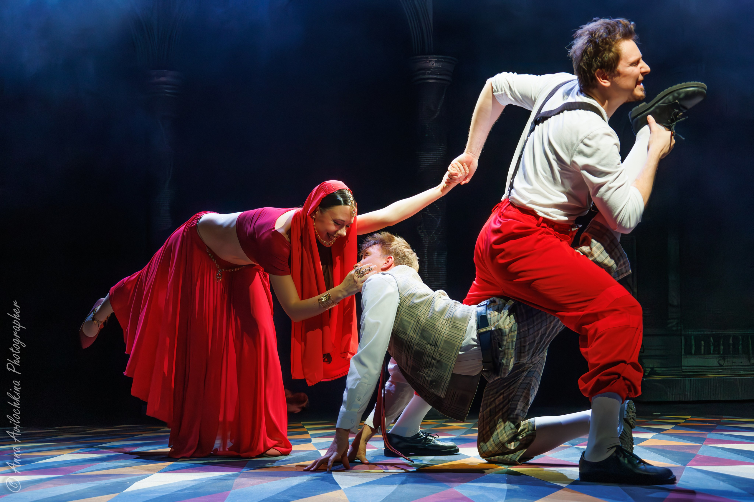 Спектакль-комедия «Мольер. Наследники» в Театре Терезы Дуровой. Семейный и свадебный фотограф в Москве и Домодедово Анна Авилочкина