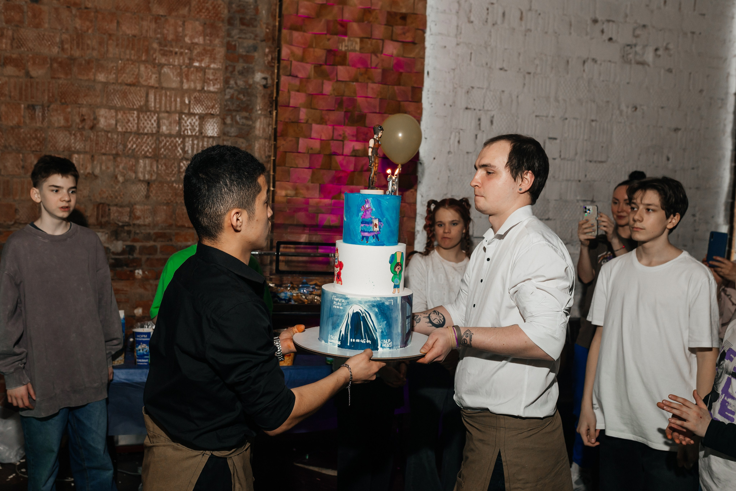 Репортажная съёмка детского дня рождения. Фотограф Наталия Федосова, г. Москва. TG и Instagram @nataliya_raw