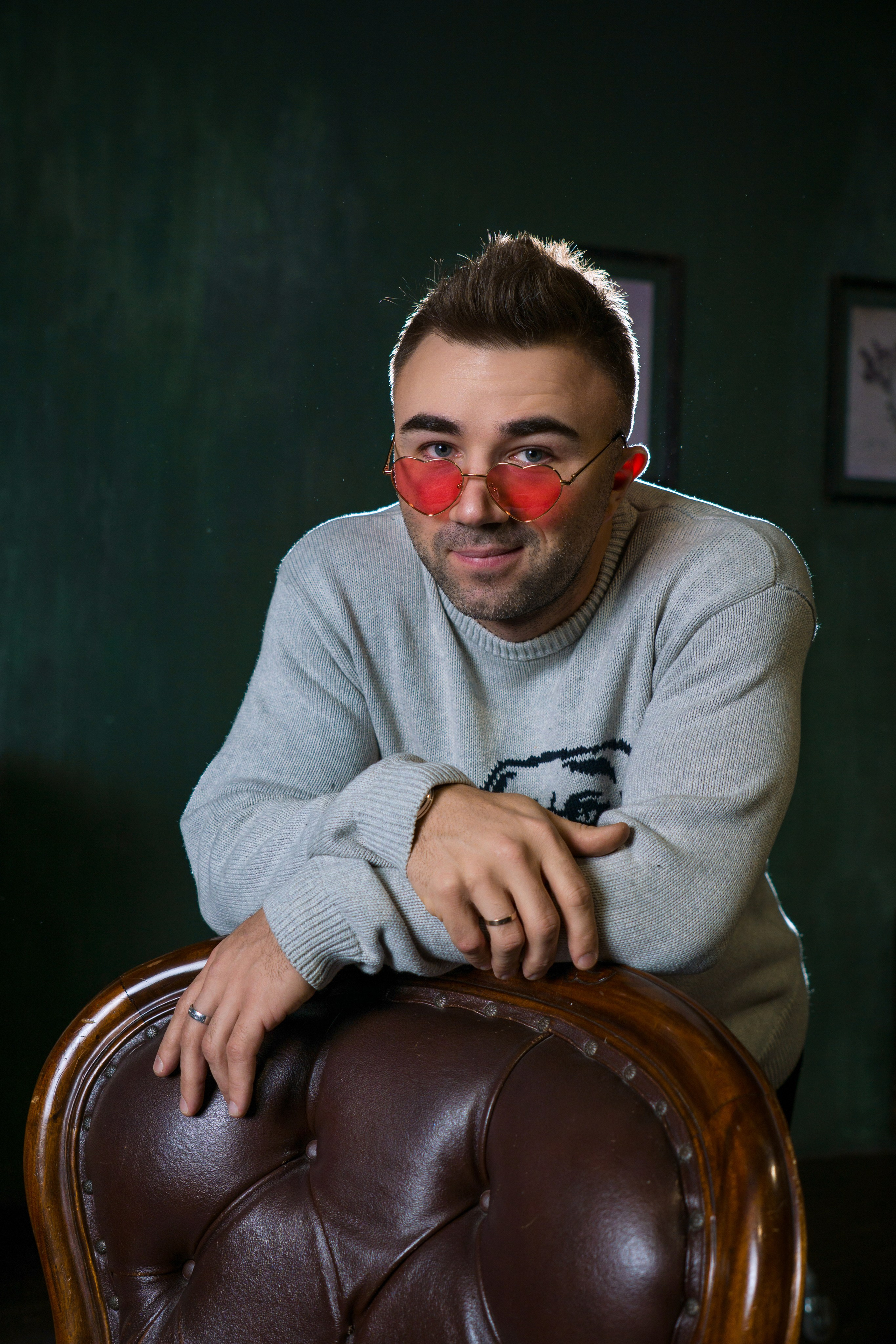 Ведущий Илья. Фотограф