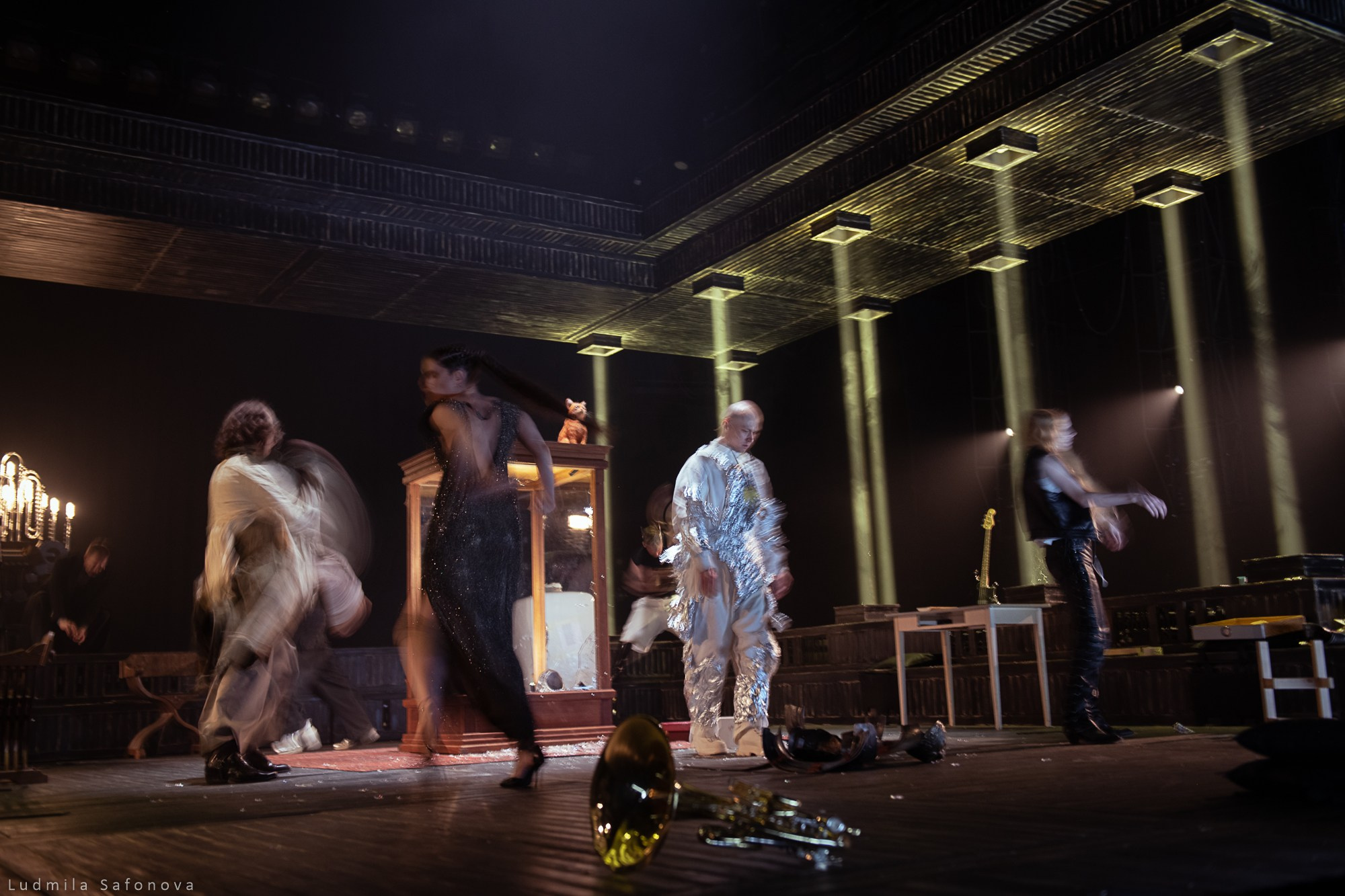 Гамлет. Режиссёр Андрей Гончаров. Гамлет Юра Борисов. Lucytheatre