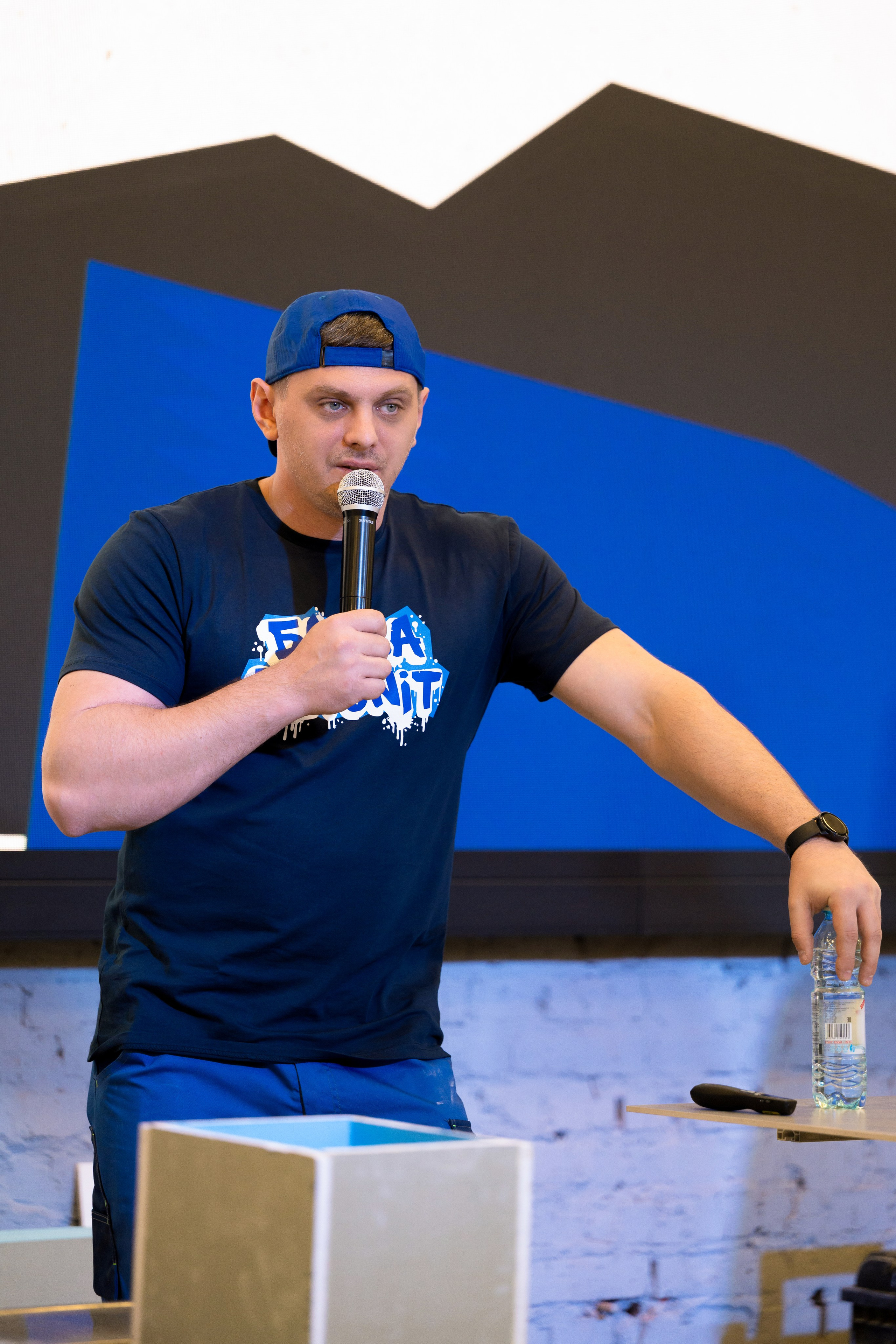 Форум от компании строительных материалов «Plitonit». Репортажный фотограф