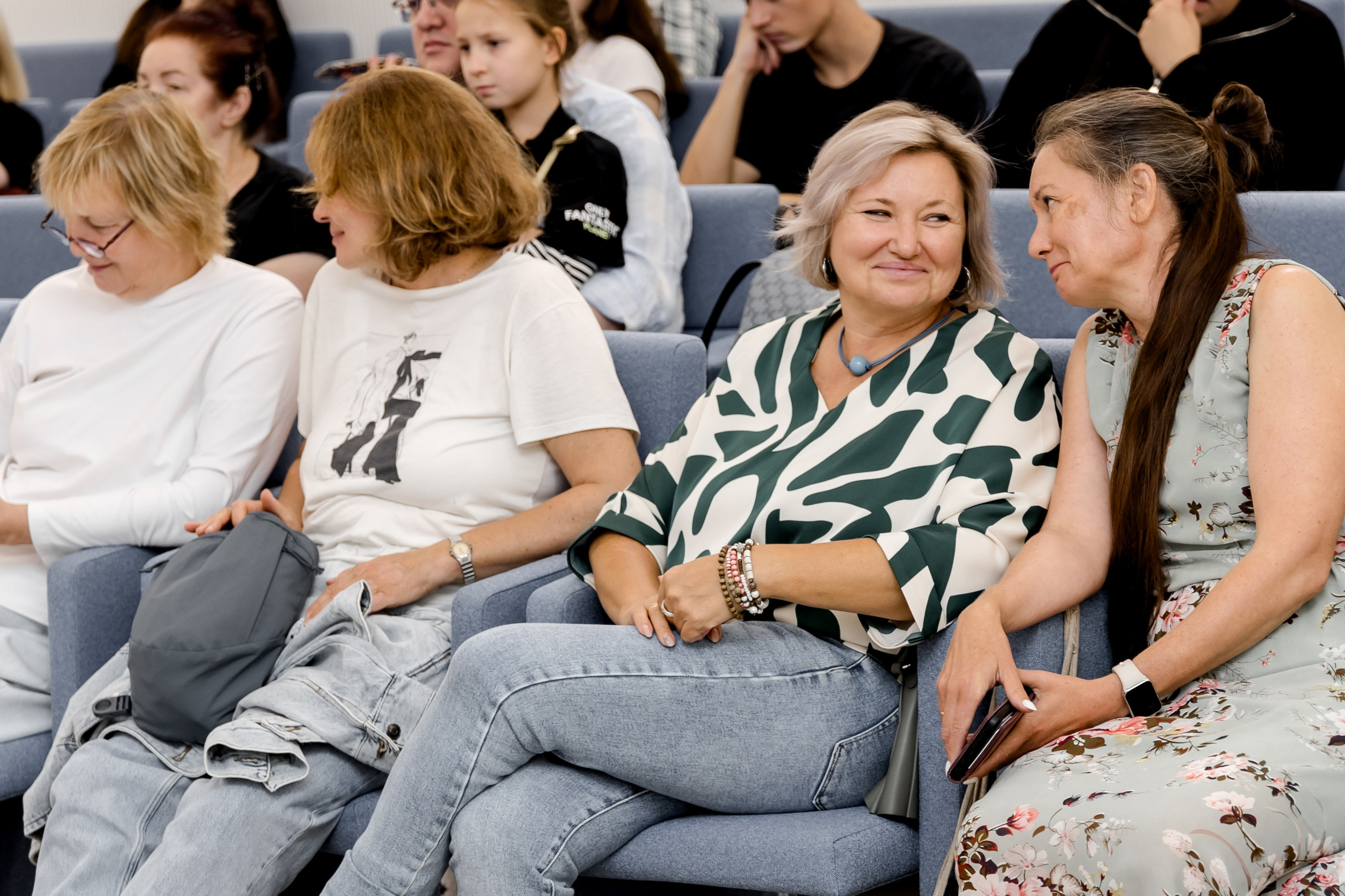 Презентация книги " В глубинах разума и веры. Гении науки о Боге». Свадебный/Портретный фотограф снимаю в Москве