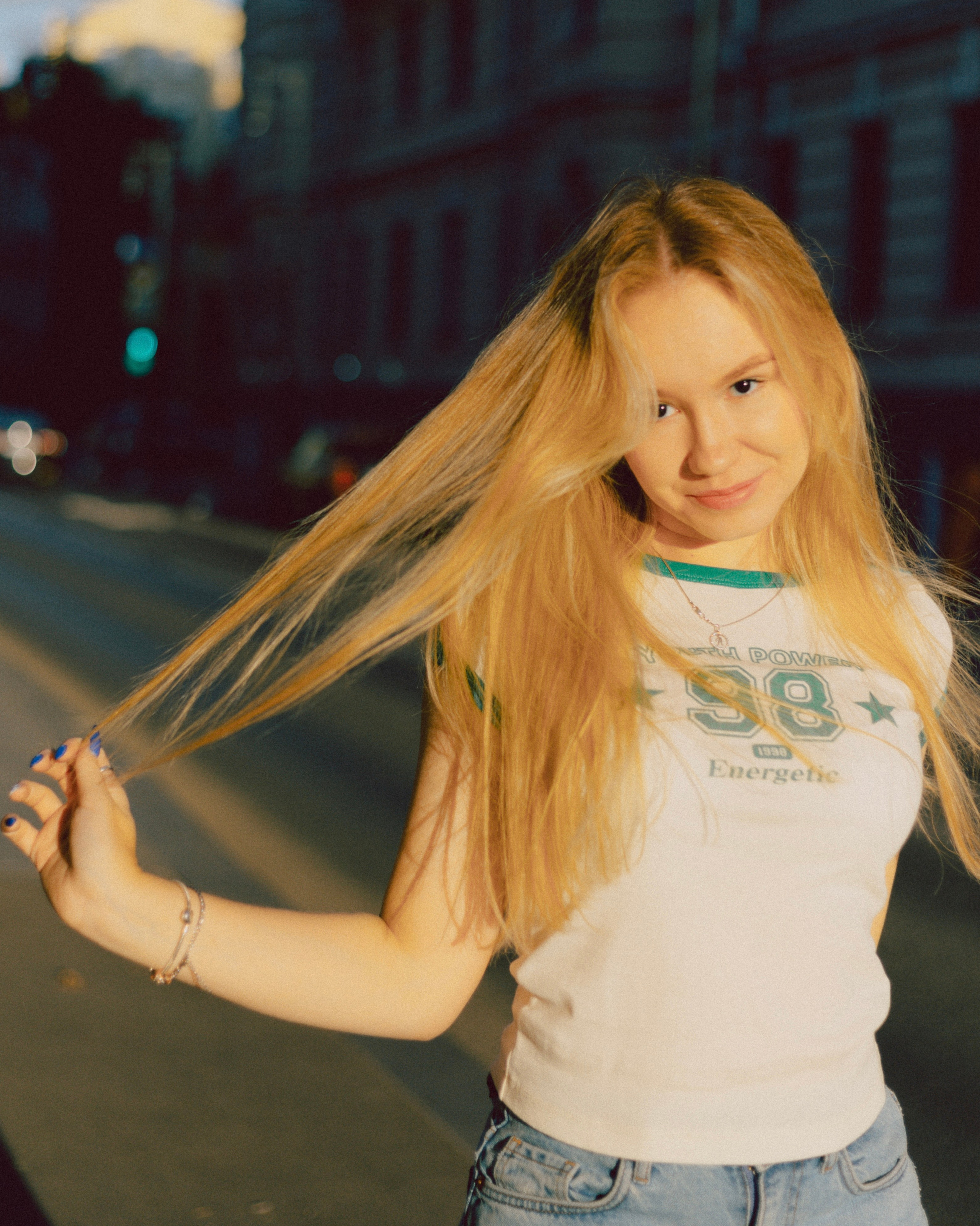 Вайб 2000-х. Женский и лавстори фотограф в Москве Елена Аксютко