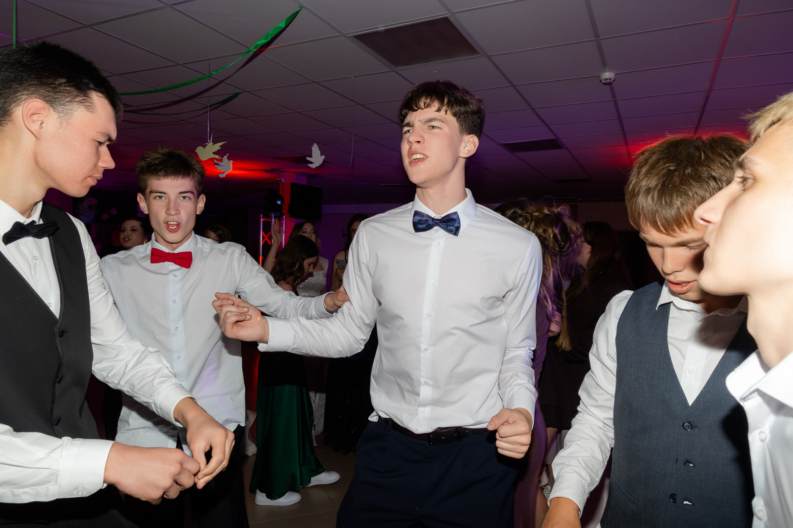 Школьный выпускной 2025 год в Минске, Беларуси. Свадебный фотограф в Минске/Беларуси Сергей Спиридонов