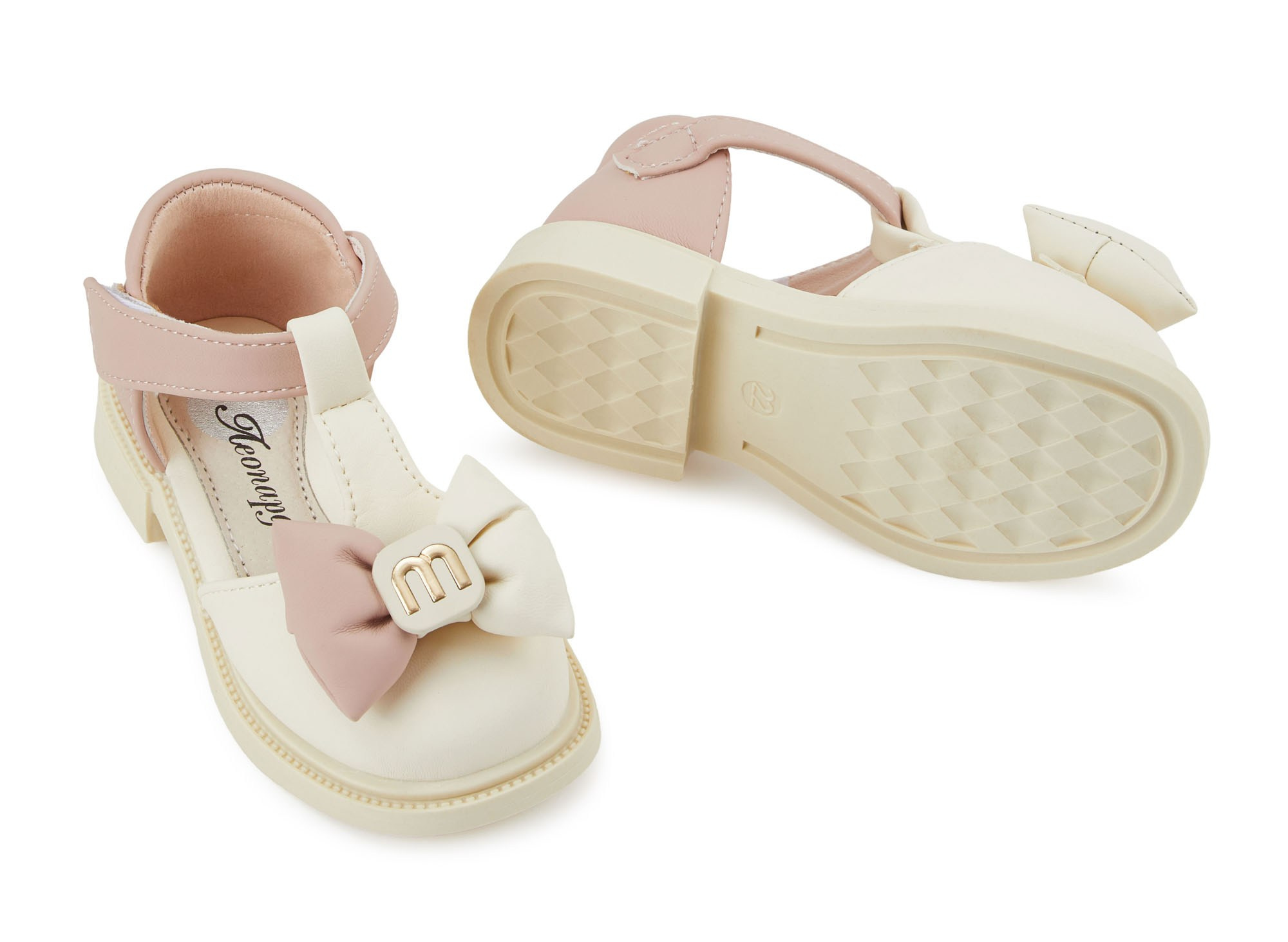 Обувь. Предметный фотограф Москва l Московская область Юрий Козырев