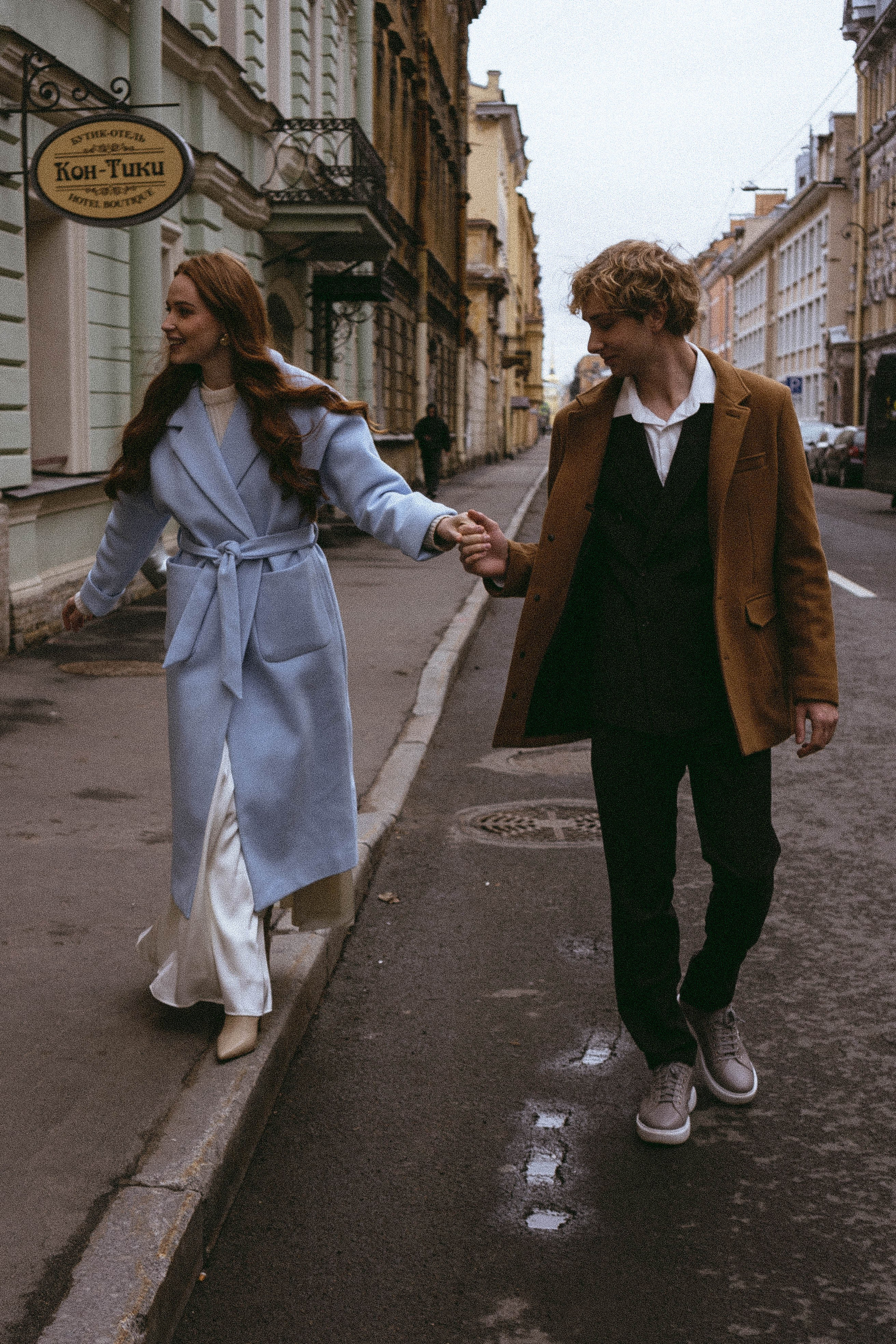 СВАДЕБНАЯ СЬЕМКА В ОТЕЛЕ. СБОРЫ ЖЕНИХА И НЕВЕСТЫ И ТАКЖЕ ТОР И ПОДГОТОВКА К ПРОГУЛКЕ И ПРОГУЛКА ПО ПЕТРОГРАДКЕ. Профессиональный фотограф, Санкт-Петербург — Виктория Богомолова