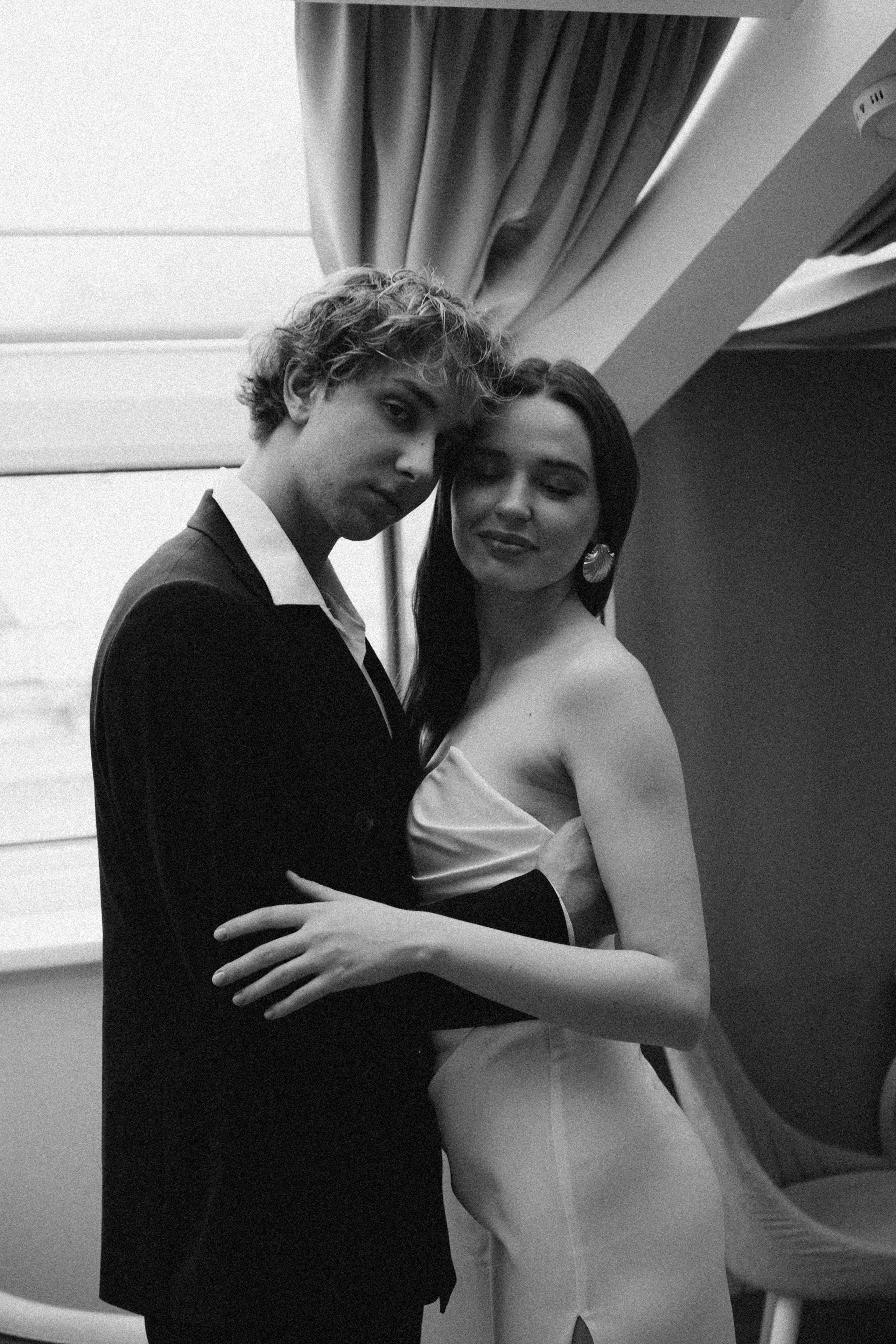 СВАДЕБНАЯ СЬЕМКА В ОТЕЛЕ. СБОРЫ ЖЕНИХА И НЕВЕСТЫ И ТАКЖЕ ТОР И ПОДГОТОВКА К ПРОГУЛКЕ. Профессиональный фотограф, Санкт-Петербург — Виктория Богомолова