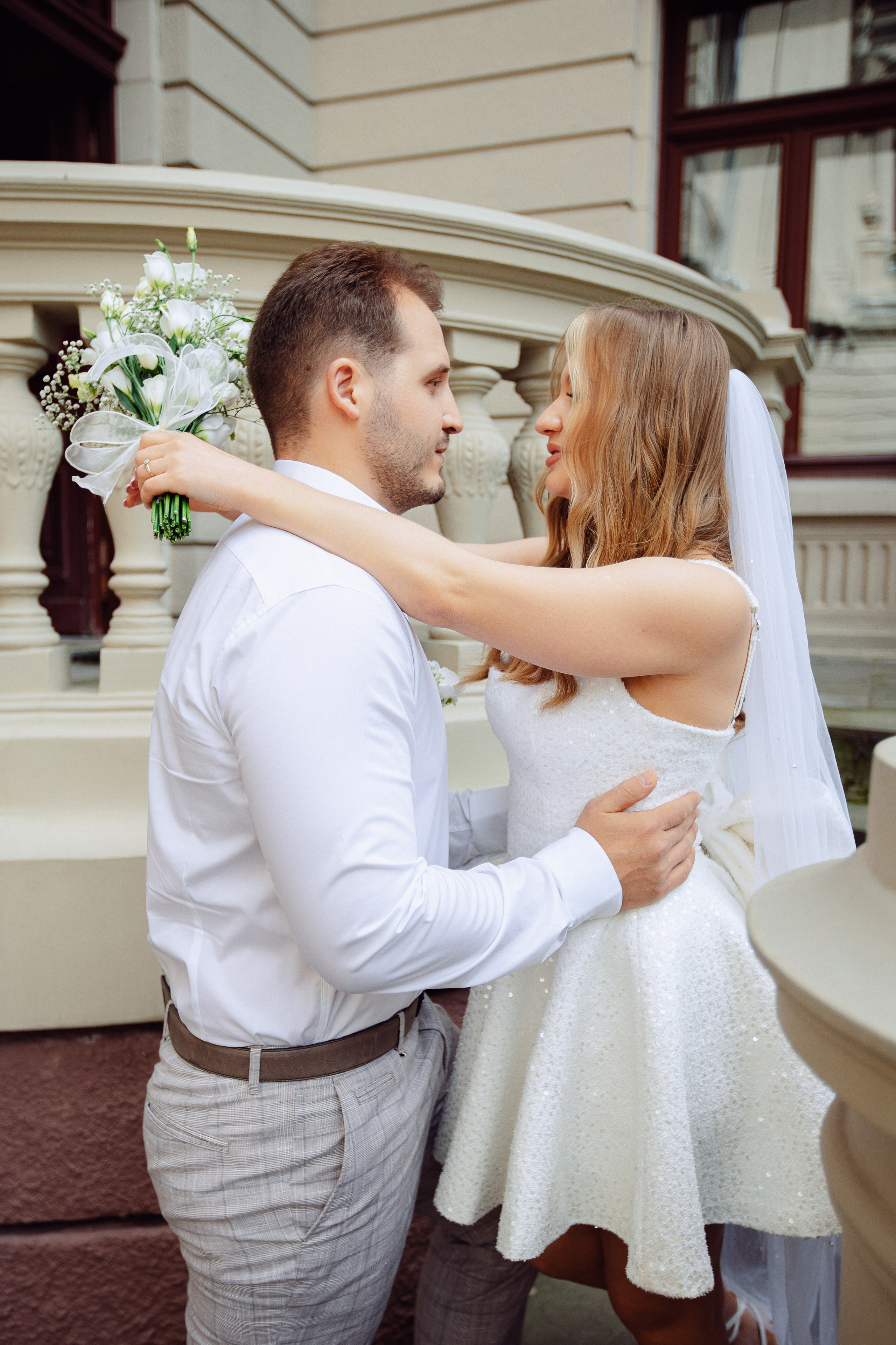 Ślubna sesja zdjęciowa w Pałacu Poznańskiego-Muzeum Miasta Łodzi. Свадебный фотограф Варшава Лодзь Польша Елена Юцова