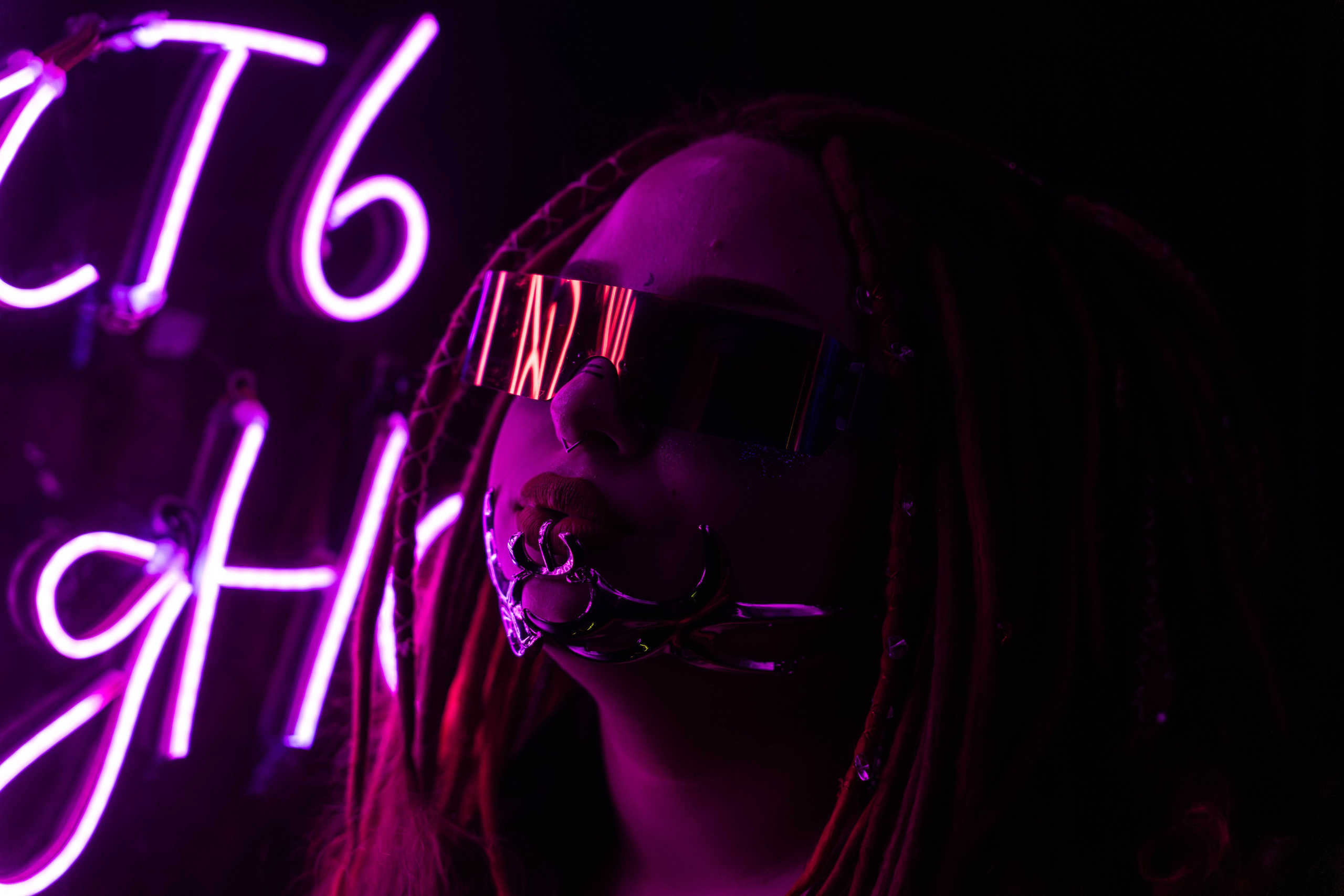 Неоновое безумие. Твой фотограф в Санкт-Петербурге