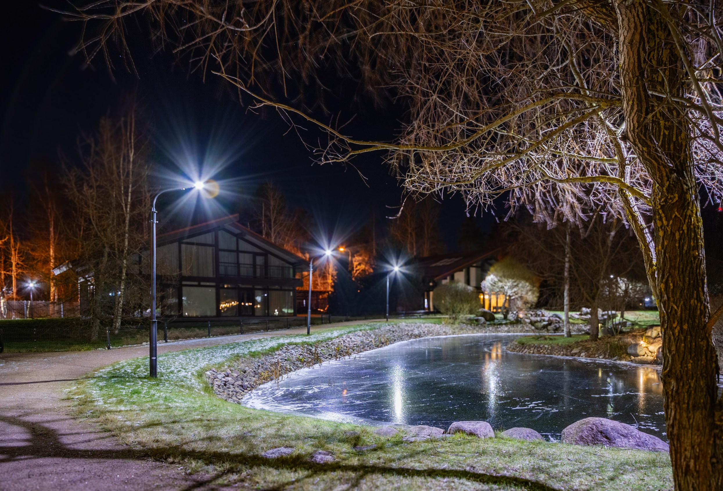 Съемка в вечернее время. Упаковка Недвижимости