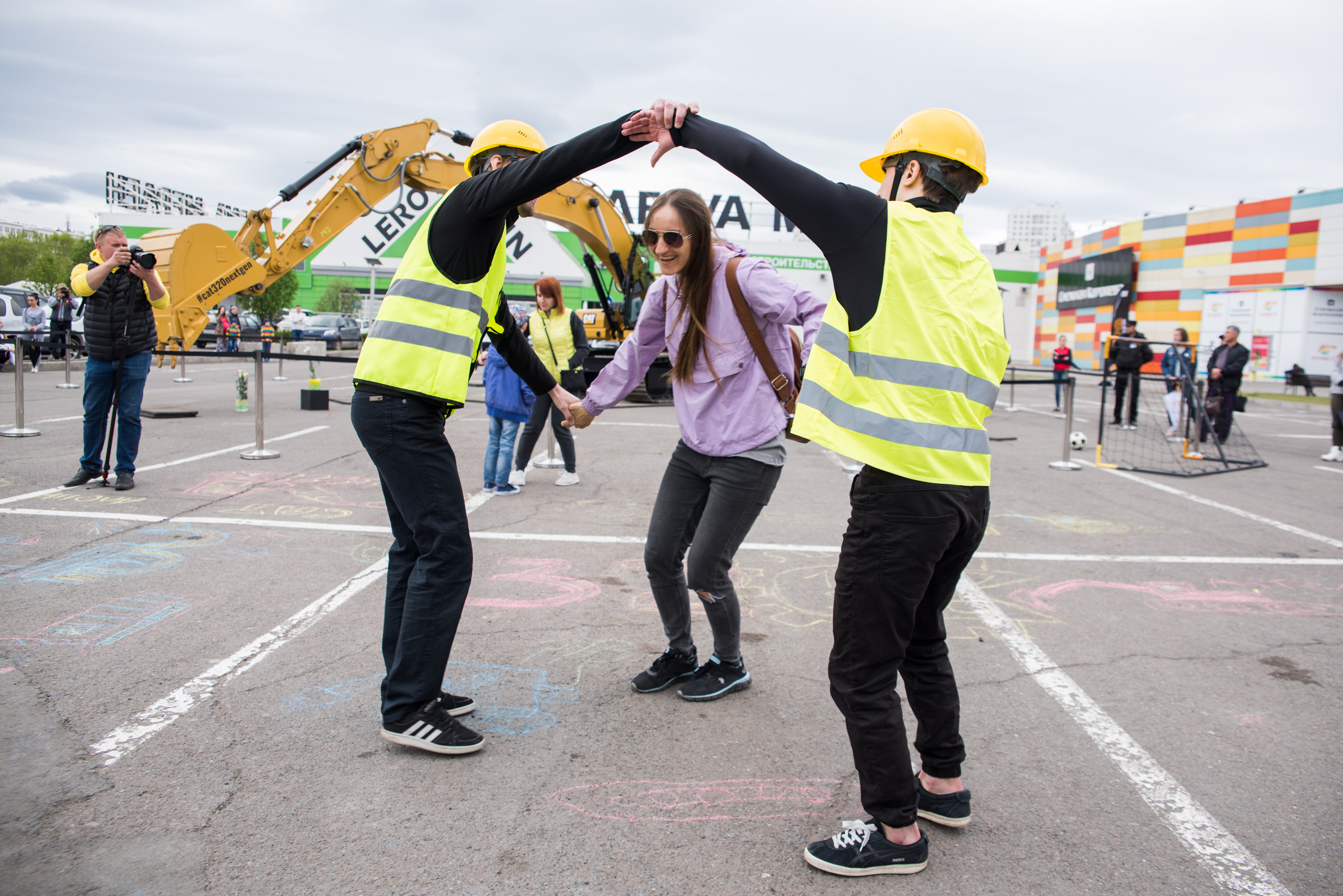 Фоторепортаж на Планете — CAT восточная техника
