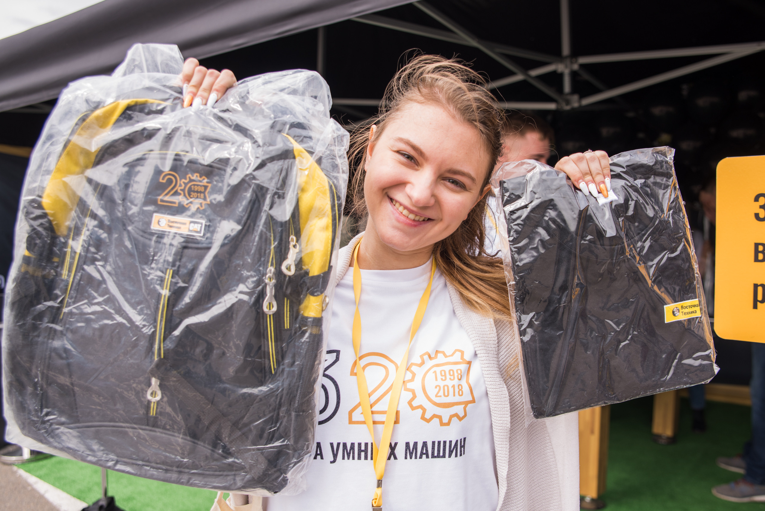 Фоторепортаж на Планете — CAT восточная техника