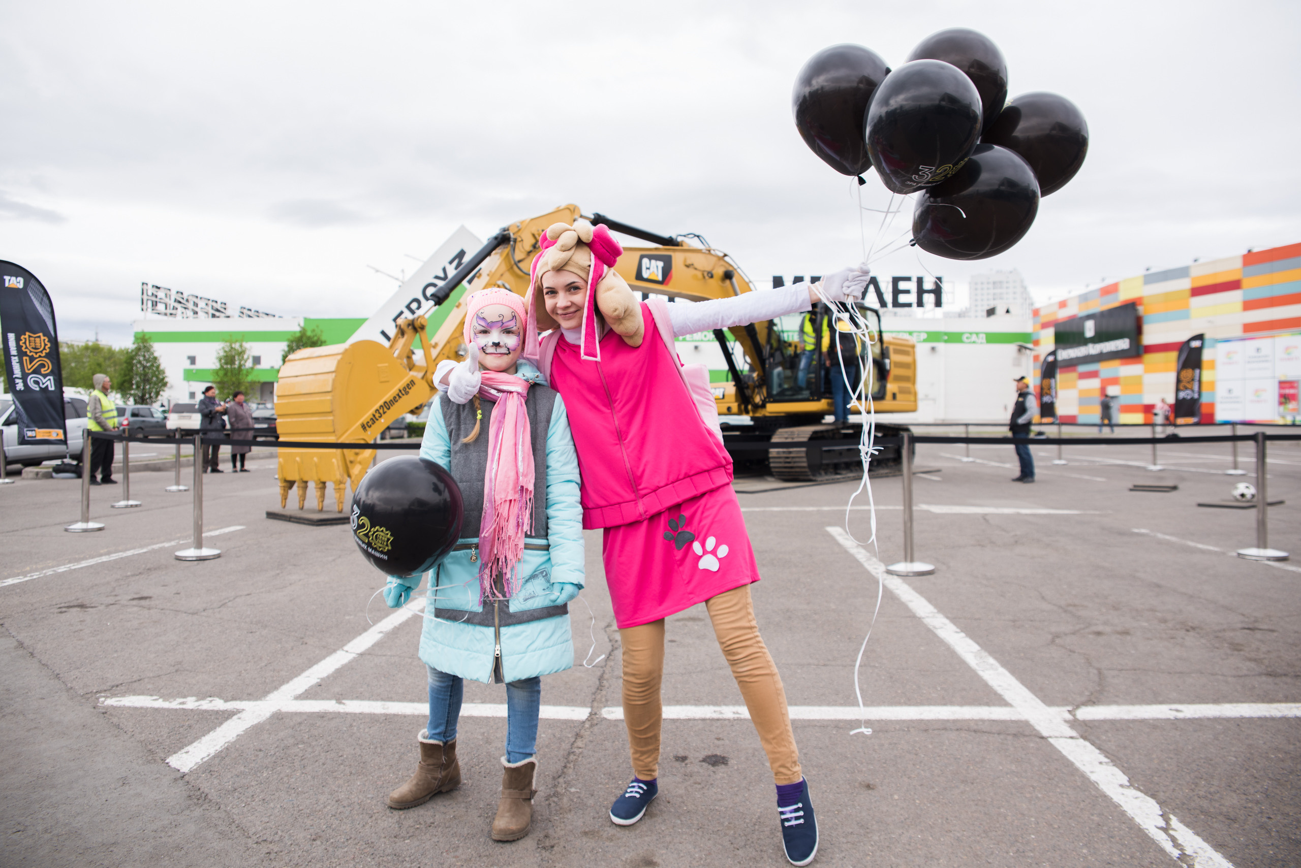 Фоторепортаж на Планете — CAT восточная техника