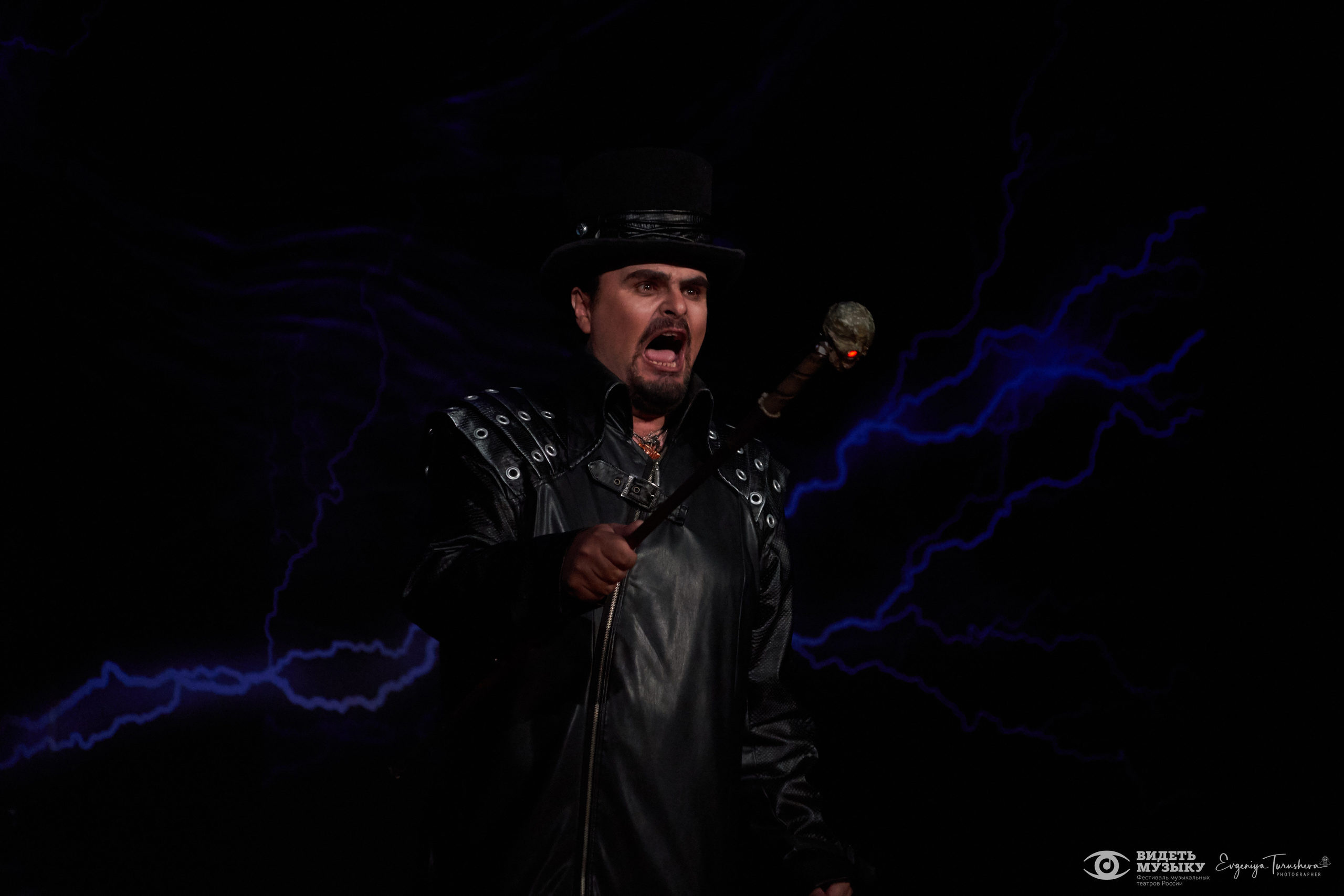 Опера «Сказки Гофмана». Фотограф Евгения Турушева