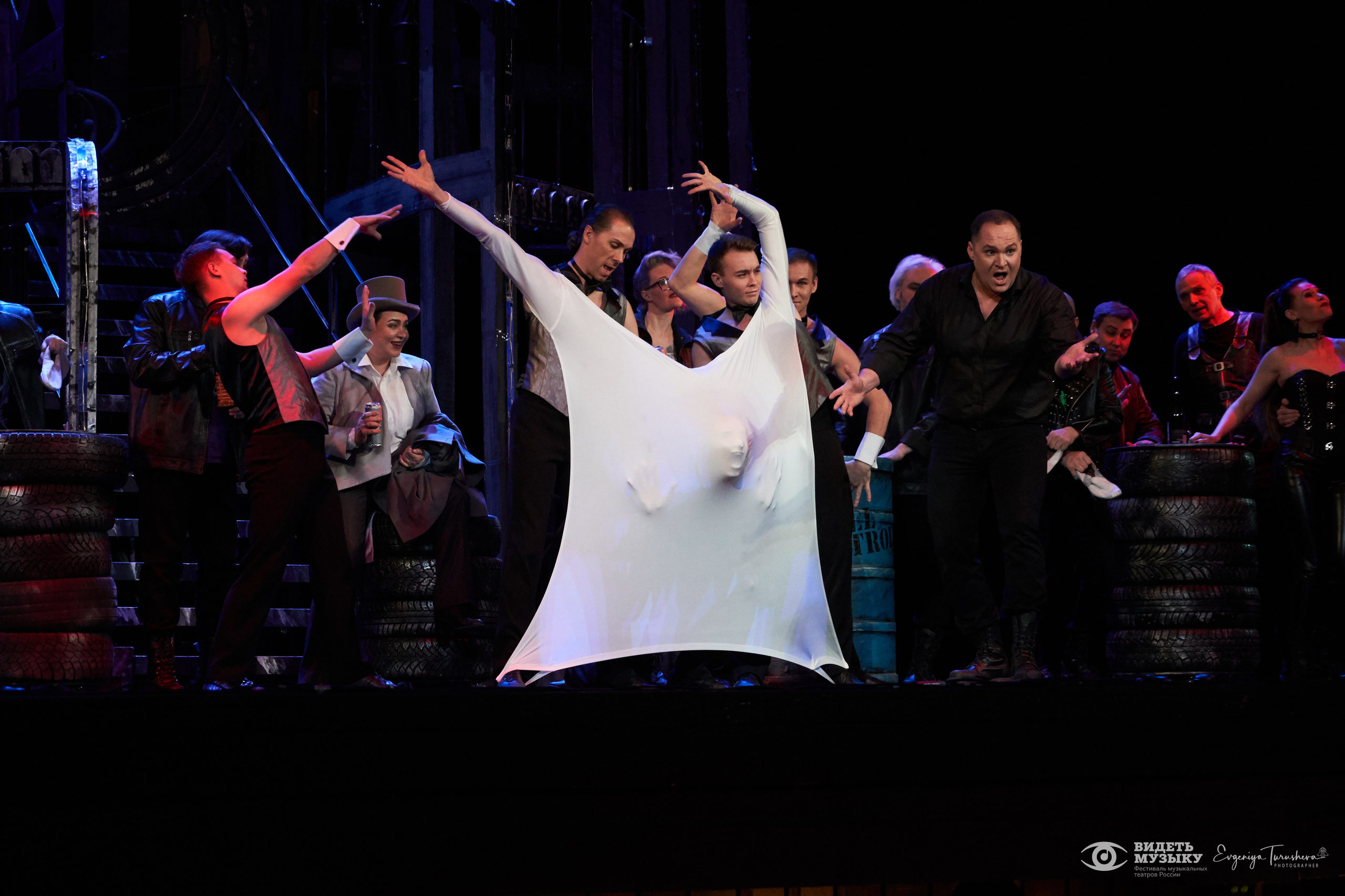 Опера «Сказки Гофмана». Фотограф Евгения Турушева