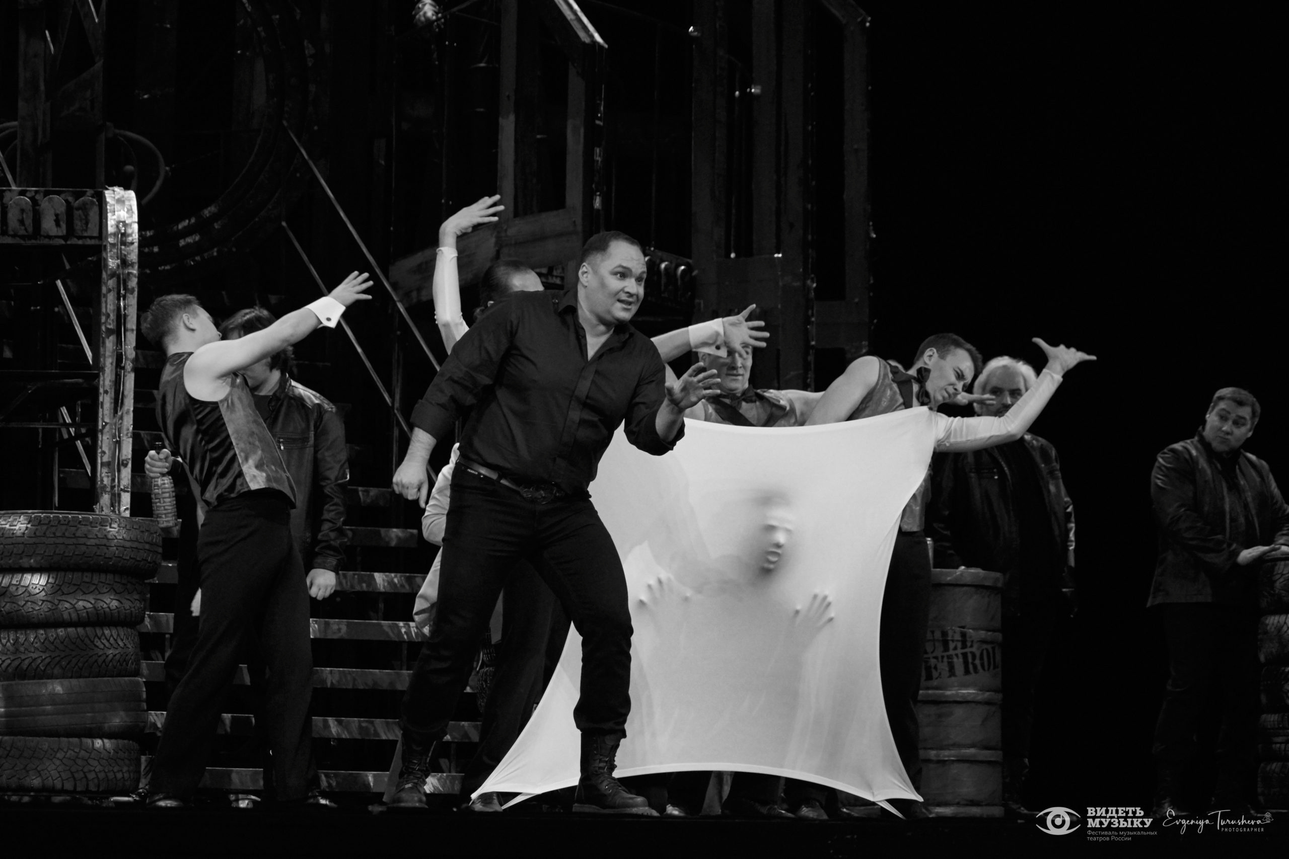 Опера «Сказки Гофмана». Фотограф Евгения Турушева