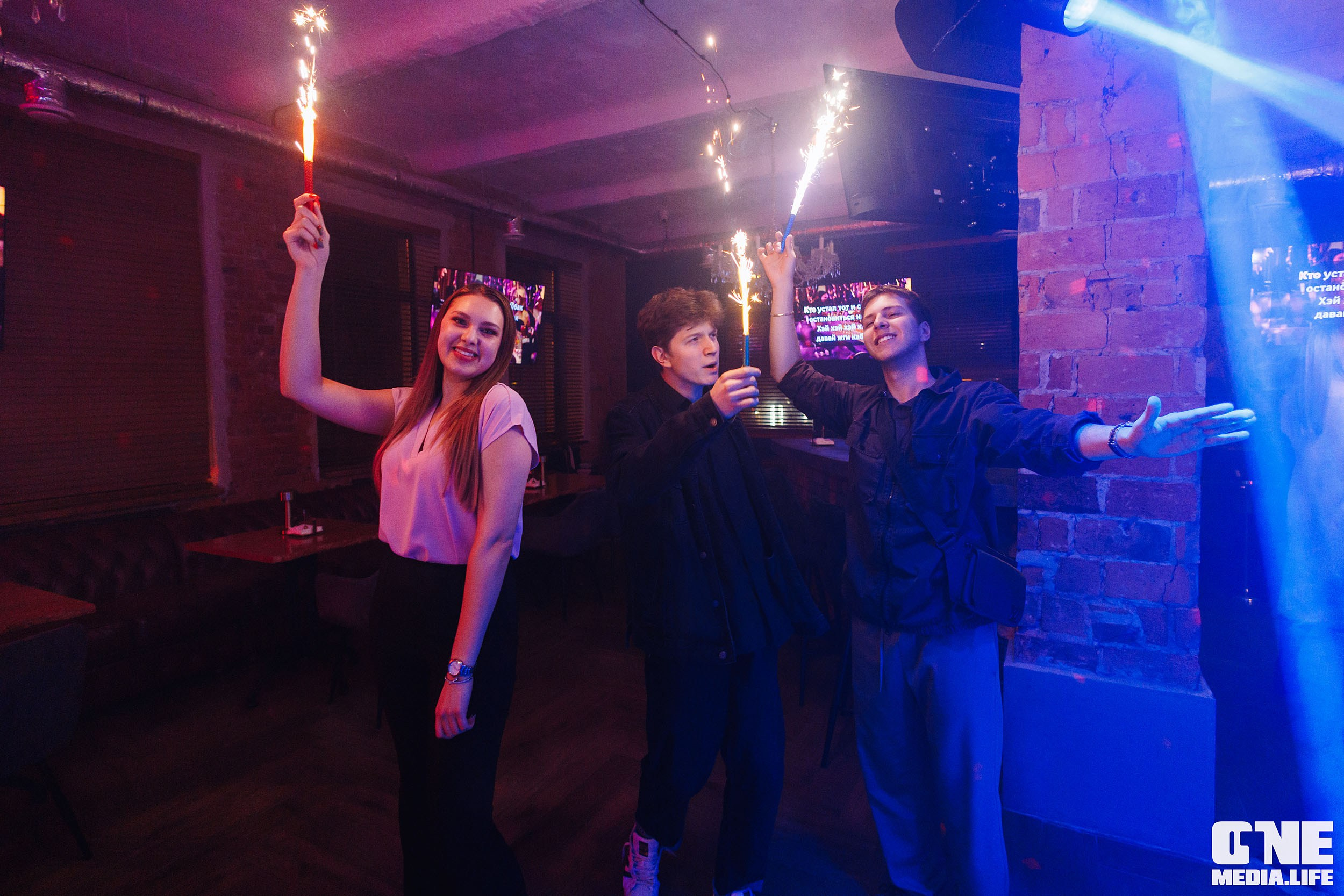 Фоторепортаж из караоке-клуба Белгравия. One Media Life: фоторепортажи, фотоотчеты с мероприятий и заведений