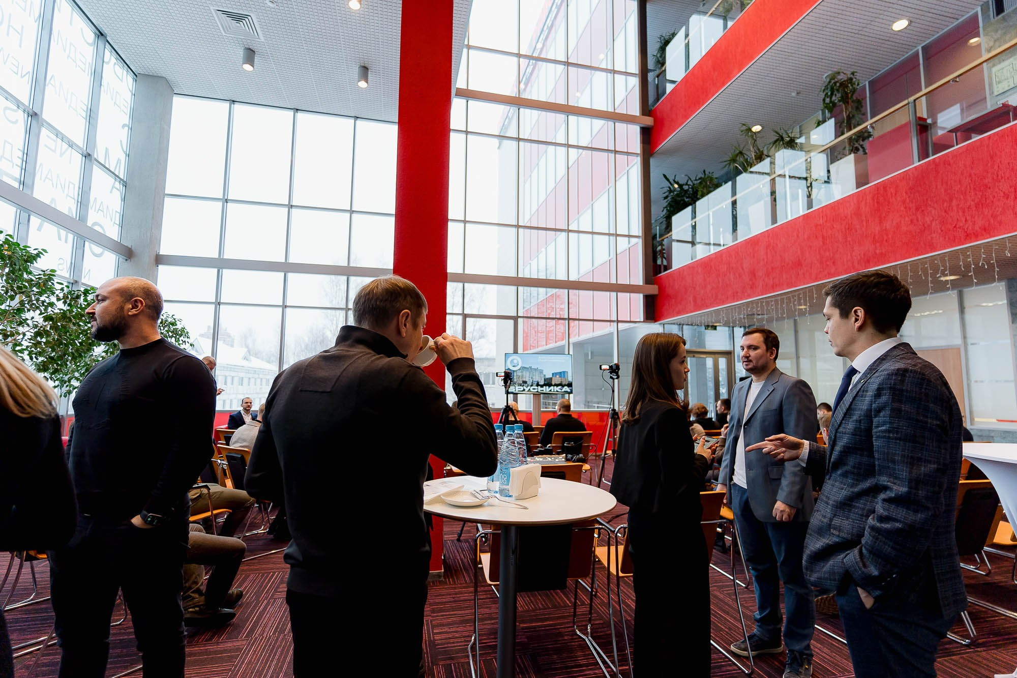 Брусника. Ассоциация партнеров. Сергей Кошкин. Репортажная и ивент-фотография в Сургуте