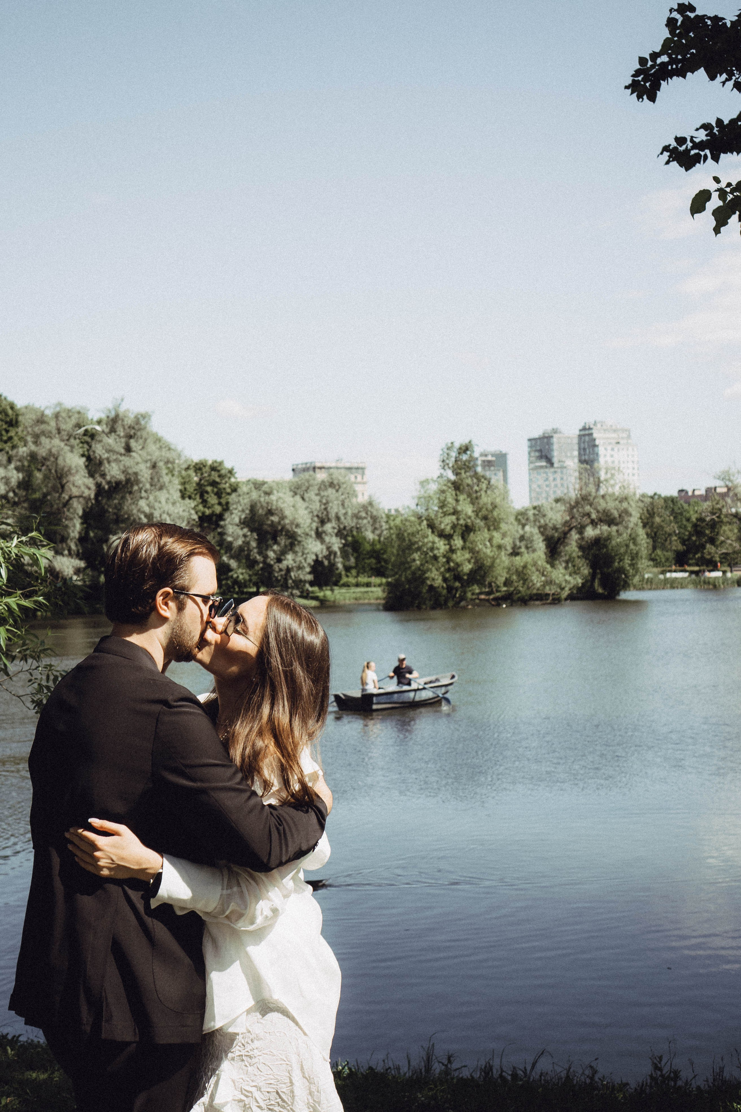 СВАДЕБНАЯ СЬЕМКА В ПАРКЕ ПОБЕДЫ И ПРОГУЛКА ПО МОСКОВСКОМУ ПРОСПЕКТУ. Профессиональный фотограф, Санкт-Петербург — Виктория Богомолова