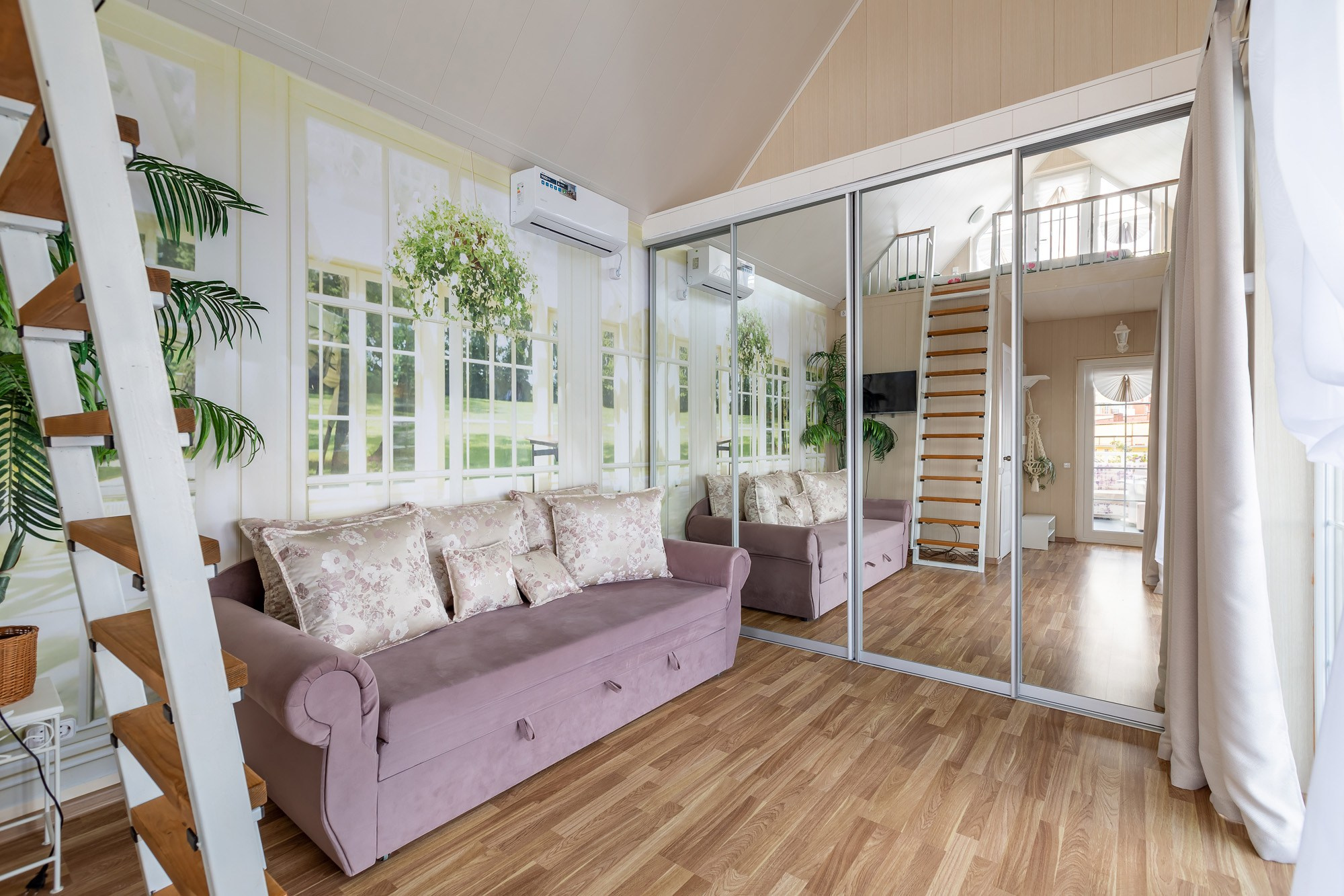 Алушта. Гостевой домик «Прованс». Интерьерный фотограф в Крыму