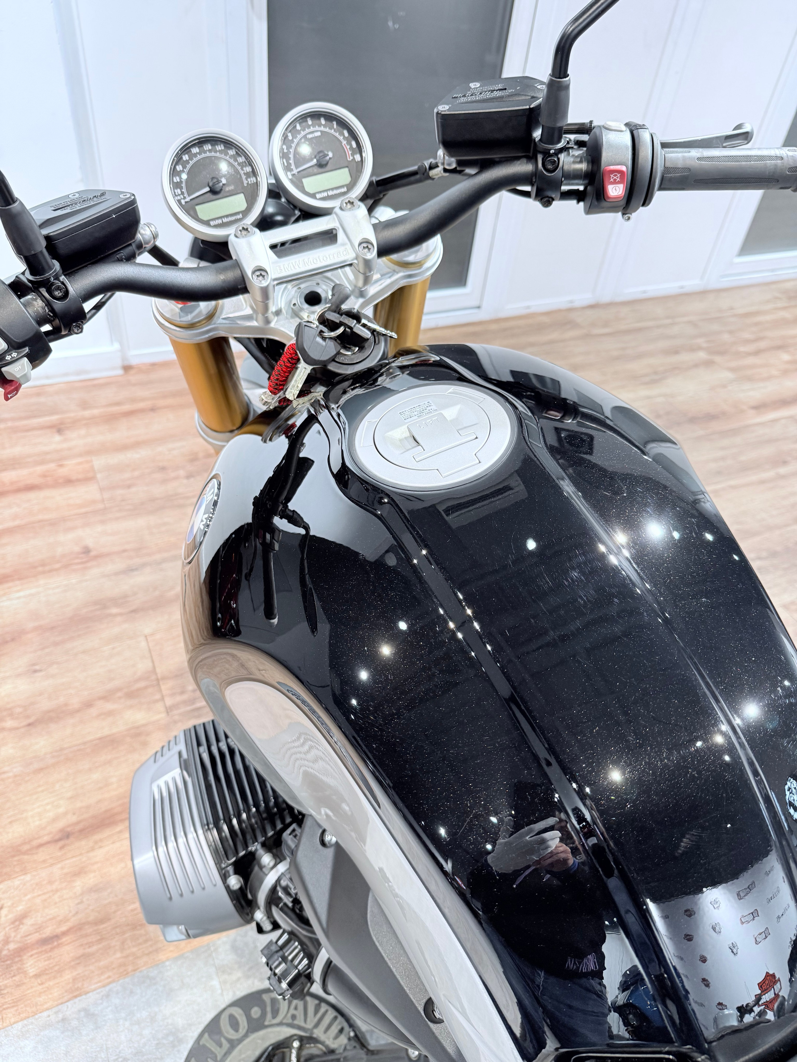 BMW R Nine T Black Storm. Hello Davidson, Москва. Только хорошие мотоциклы…