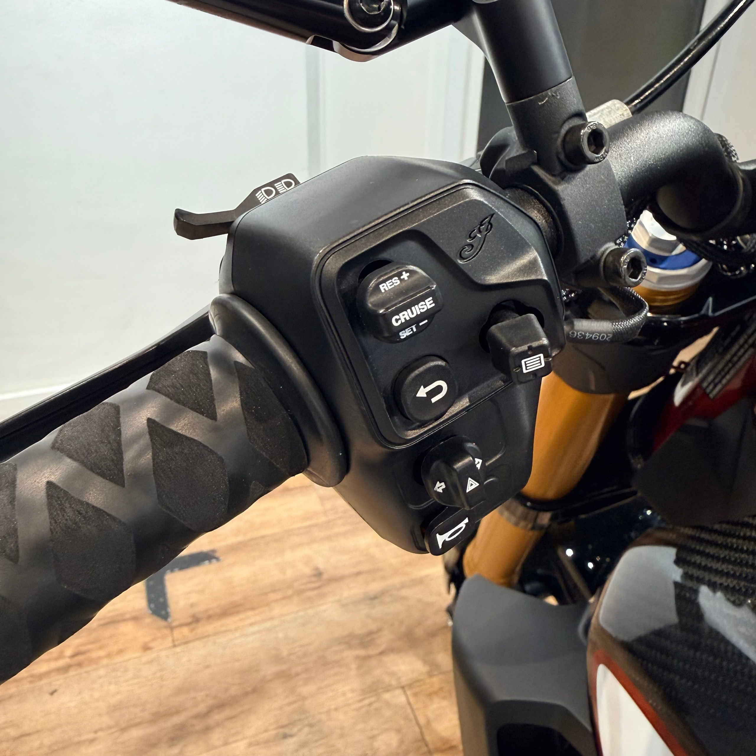 Купить 2021 Indian FTR Carbon Race Replica — подробнее на сайте. Hello Davidson, Москва. Только хорошие мотоциклы…