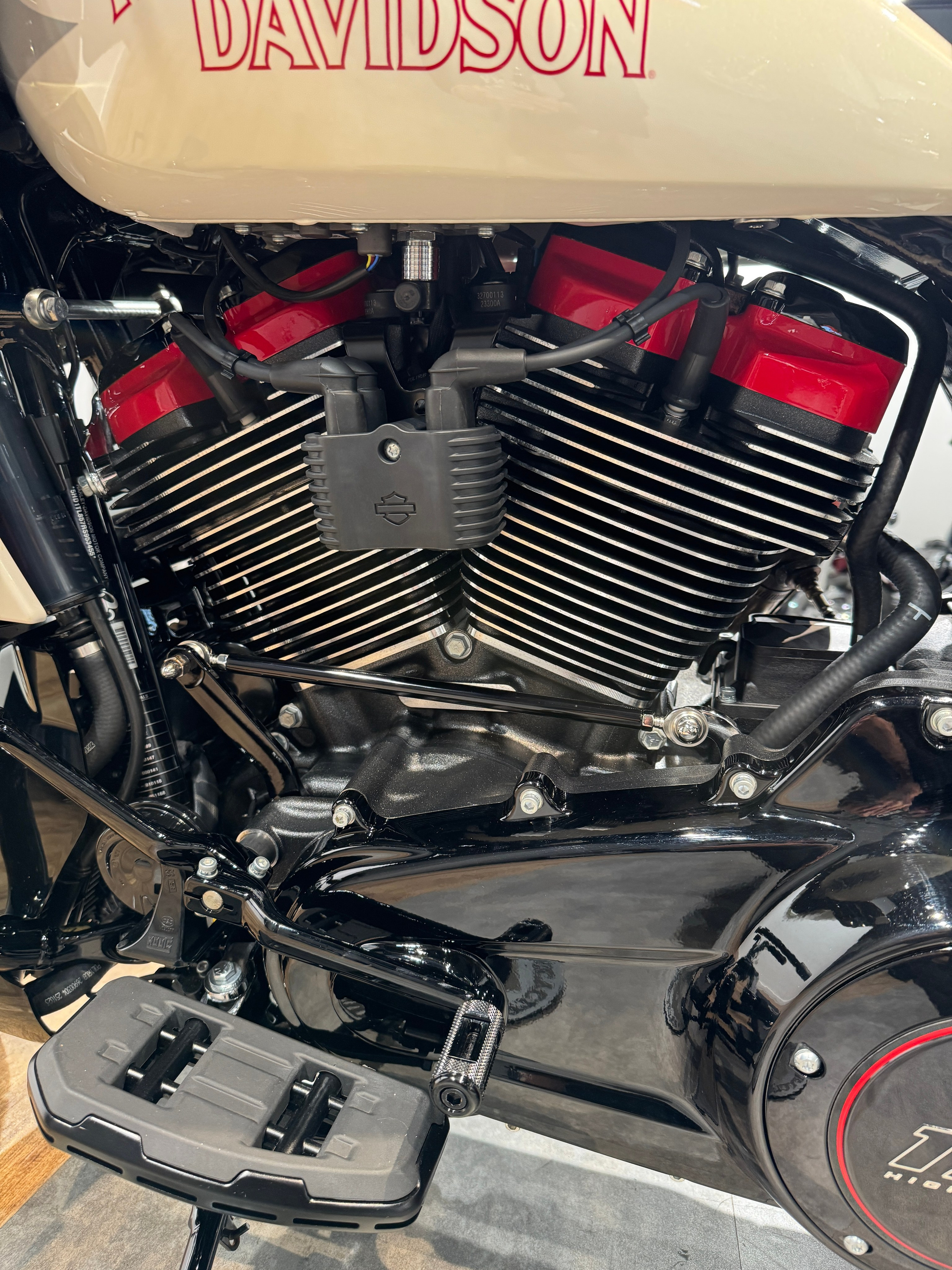 Мотоциклы Harley-Davidson 2024 CVO Road Glide ST 121 (Touring)  — купить мотоцикл. Hello Davidson, Москва. Только хорошие мотоциклы…