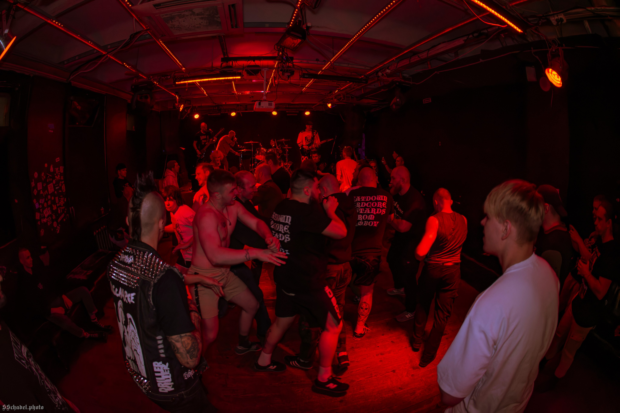 Mayday Massacre: Hardcore vs Death Metal // мошпит 02.05.2025. We will make everything metal!