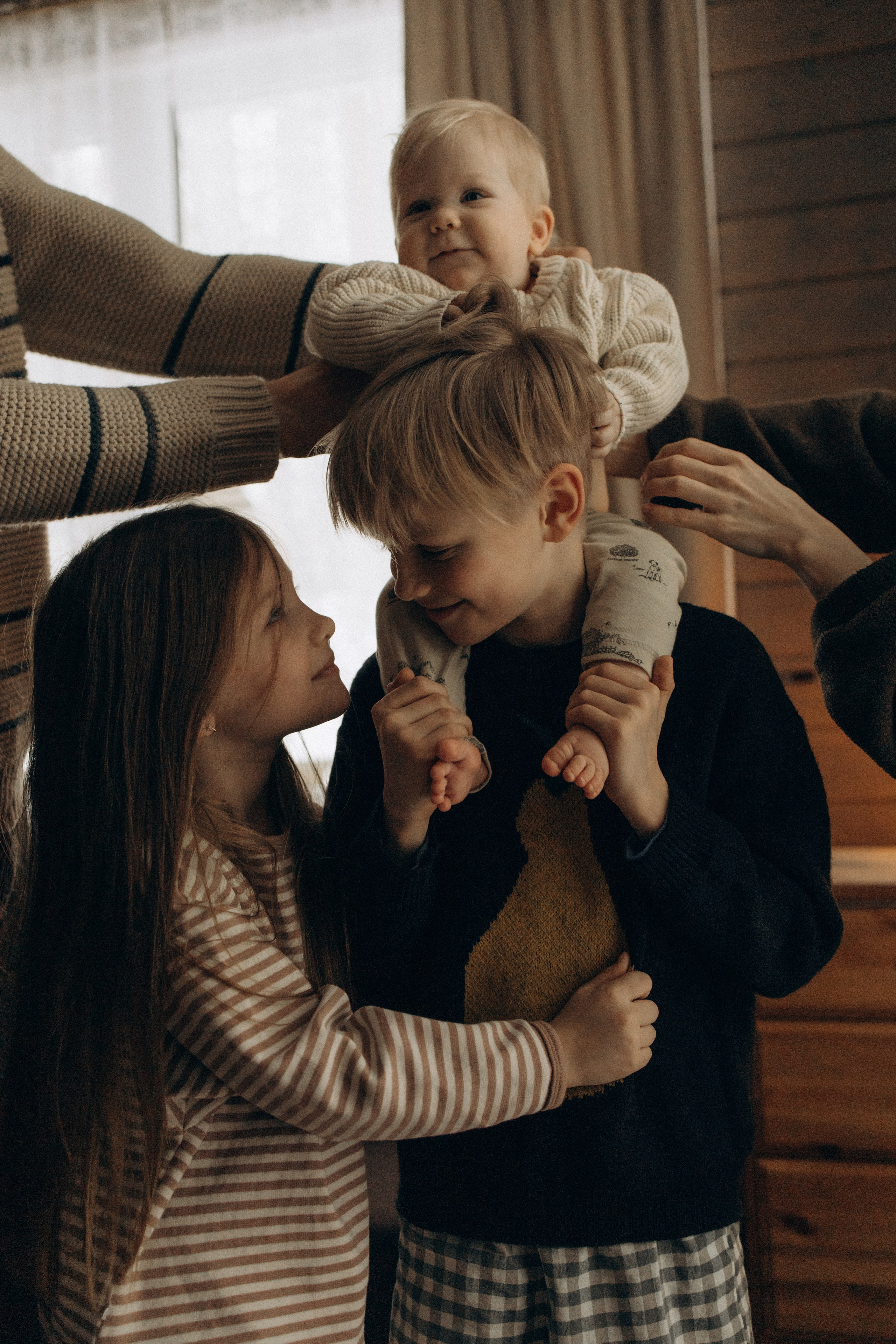 Уютным зимним вечером. Семейный фотограф в Москве Валерия Карпова