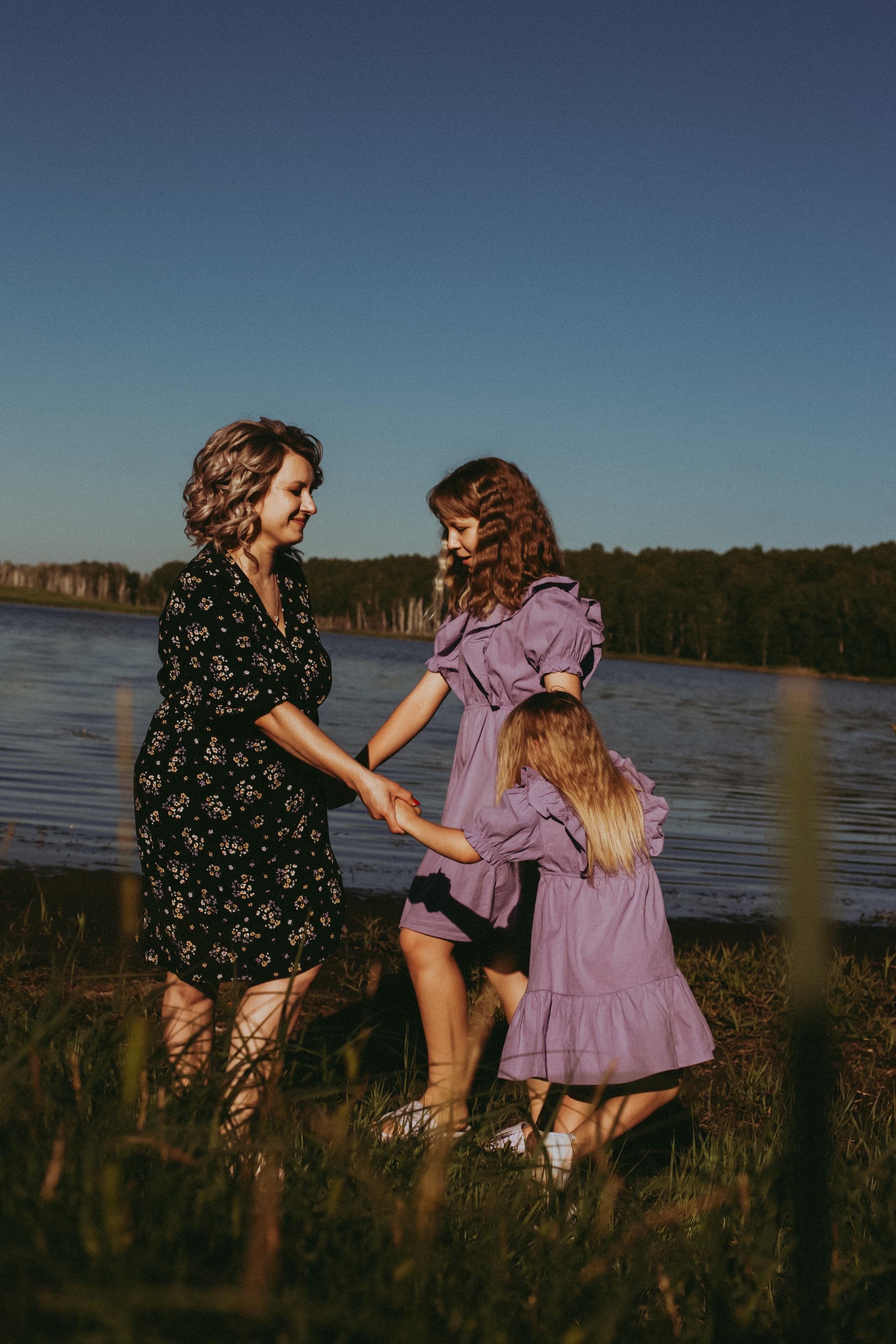 Мама и дочки. Фотограф Карина Шарафутдинова