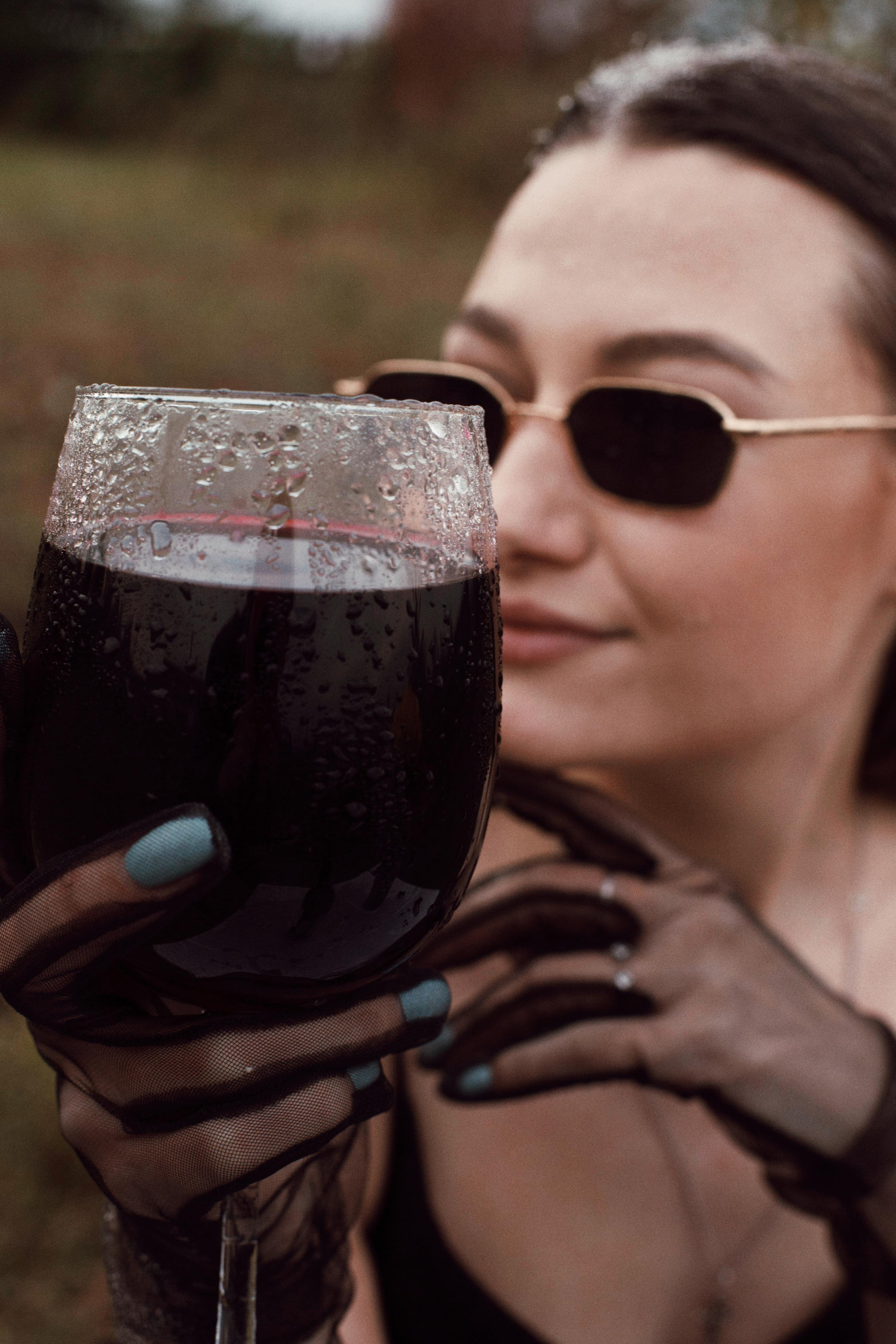 Дождь, вино и Маша. Фотограф Карина Шарафутдинова