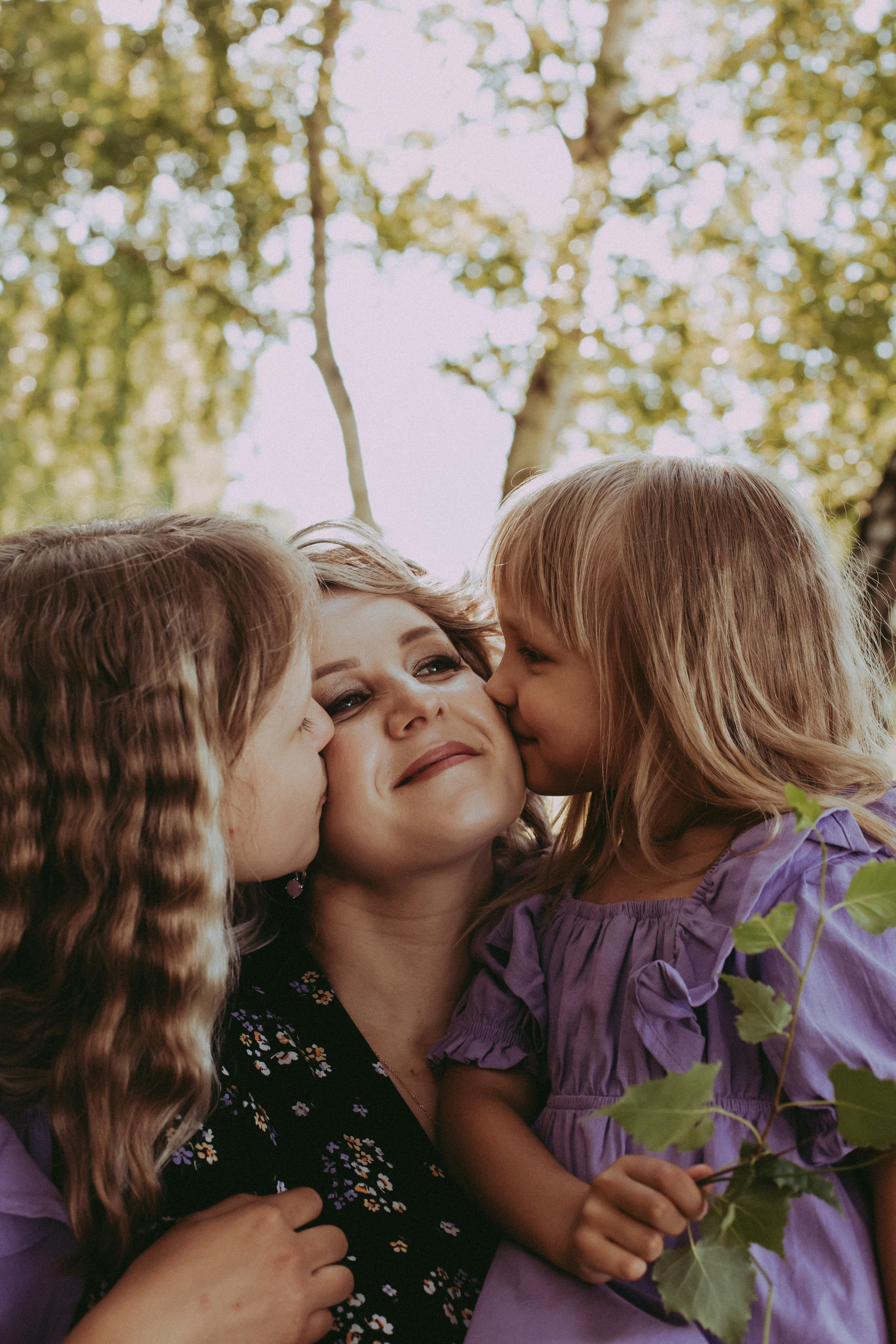 Мама и дочки. Фотограф Карина Шарафутдинова