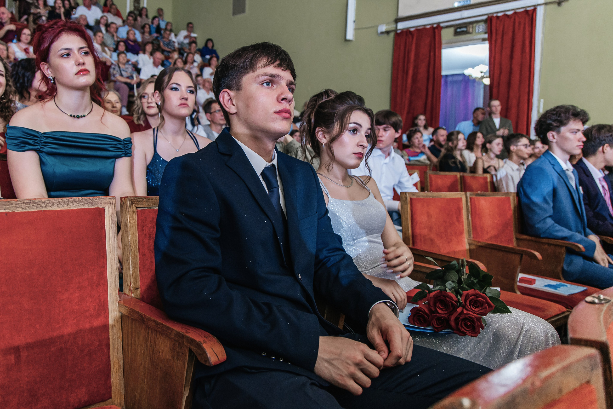 Вручение аттестатов, выпускной старшие. Студия «Фокус» детская фотография Ольги Поповой г. Бийск