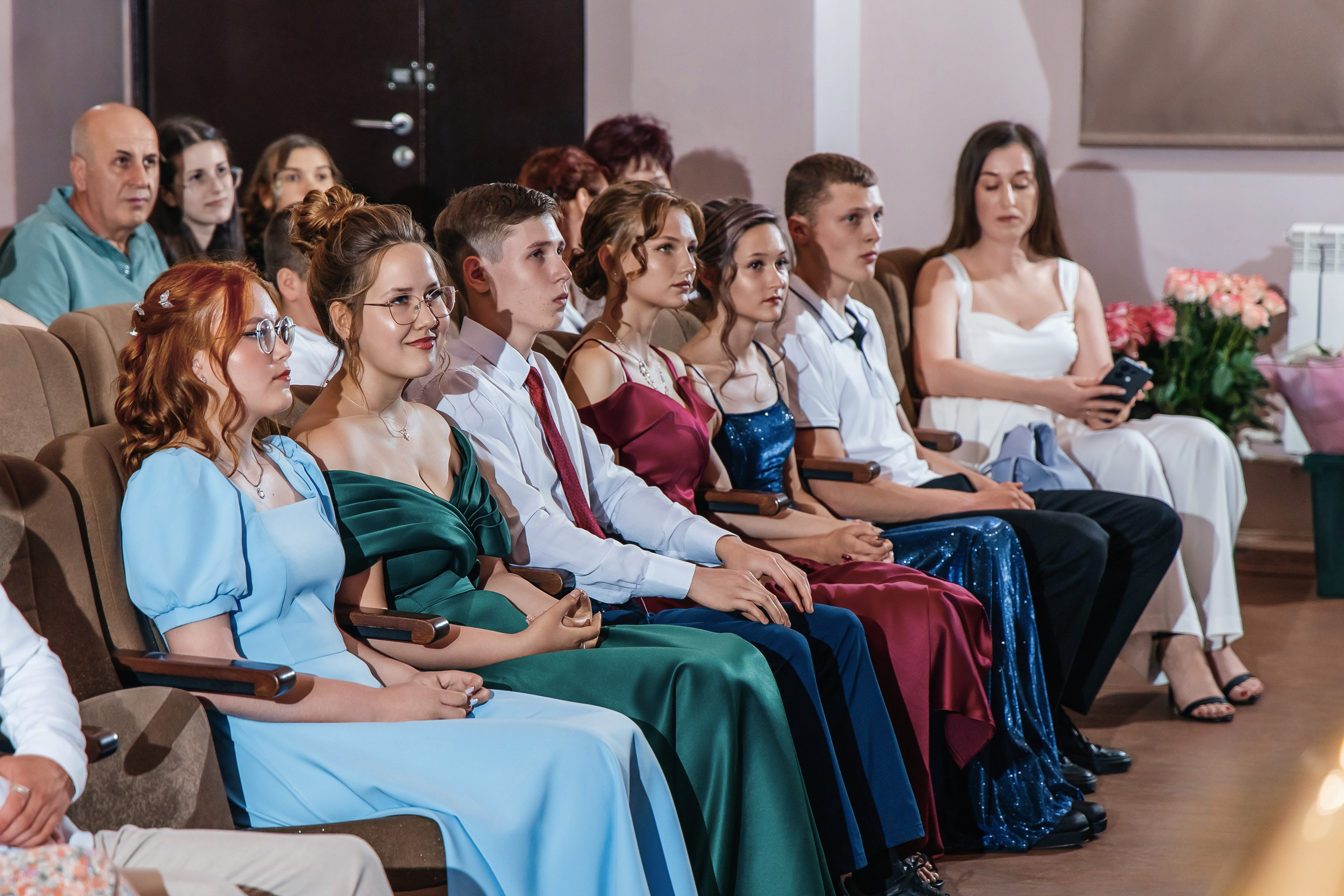 Вручение аттестатов, выпускной старшие. Студия «Фокус» детская фотография Ольги Поповой г. Бийск