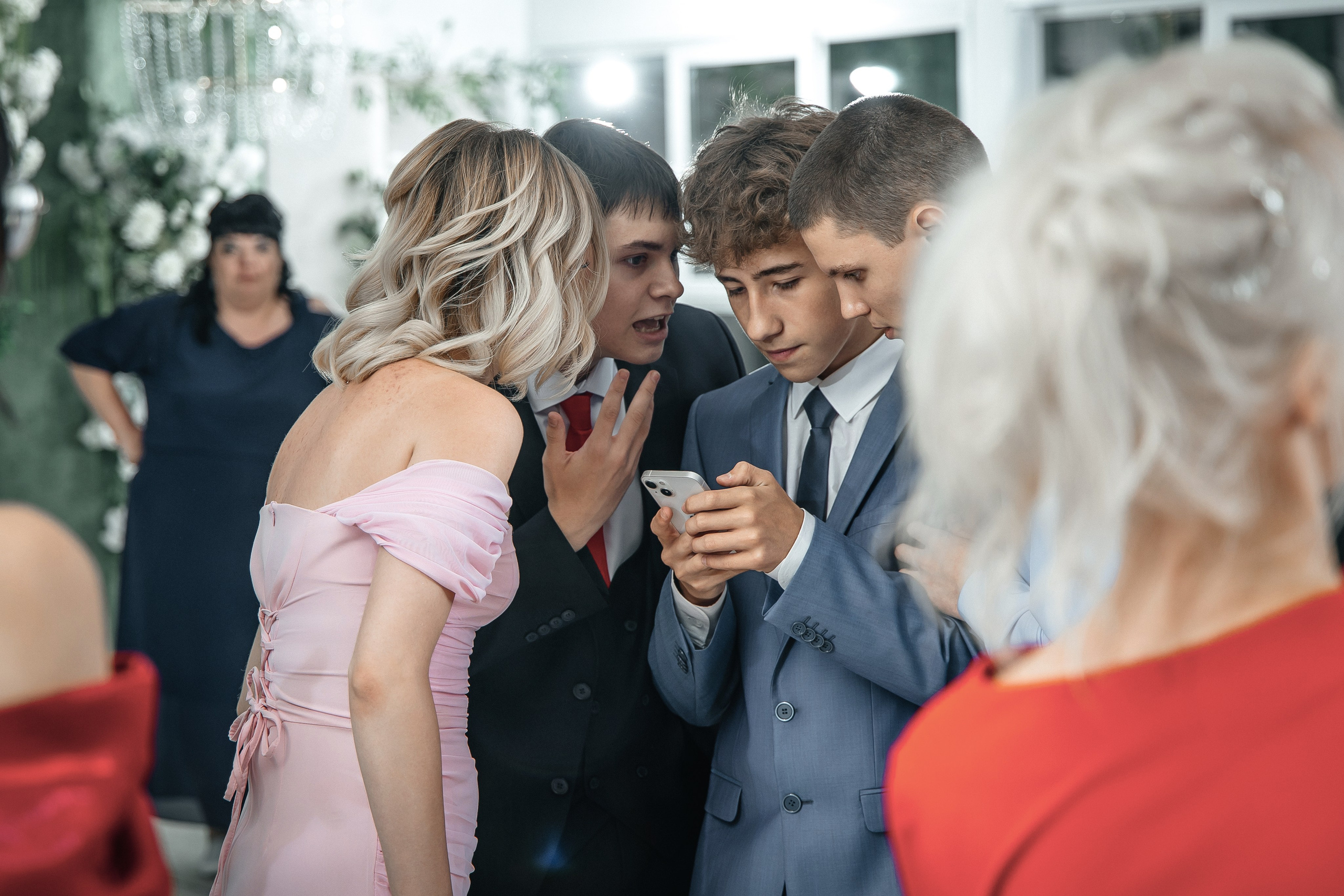 Вручение аттестатов, выпускной старшие. Студия «Фокус» детская фотография Ольги Поповой г. Бийск