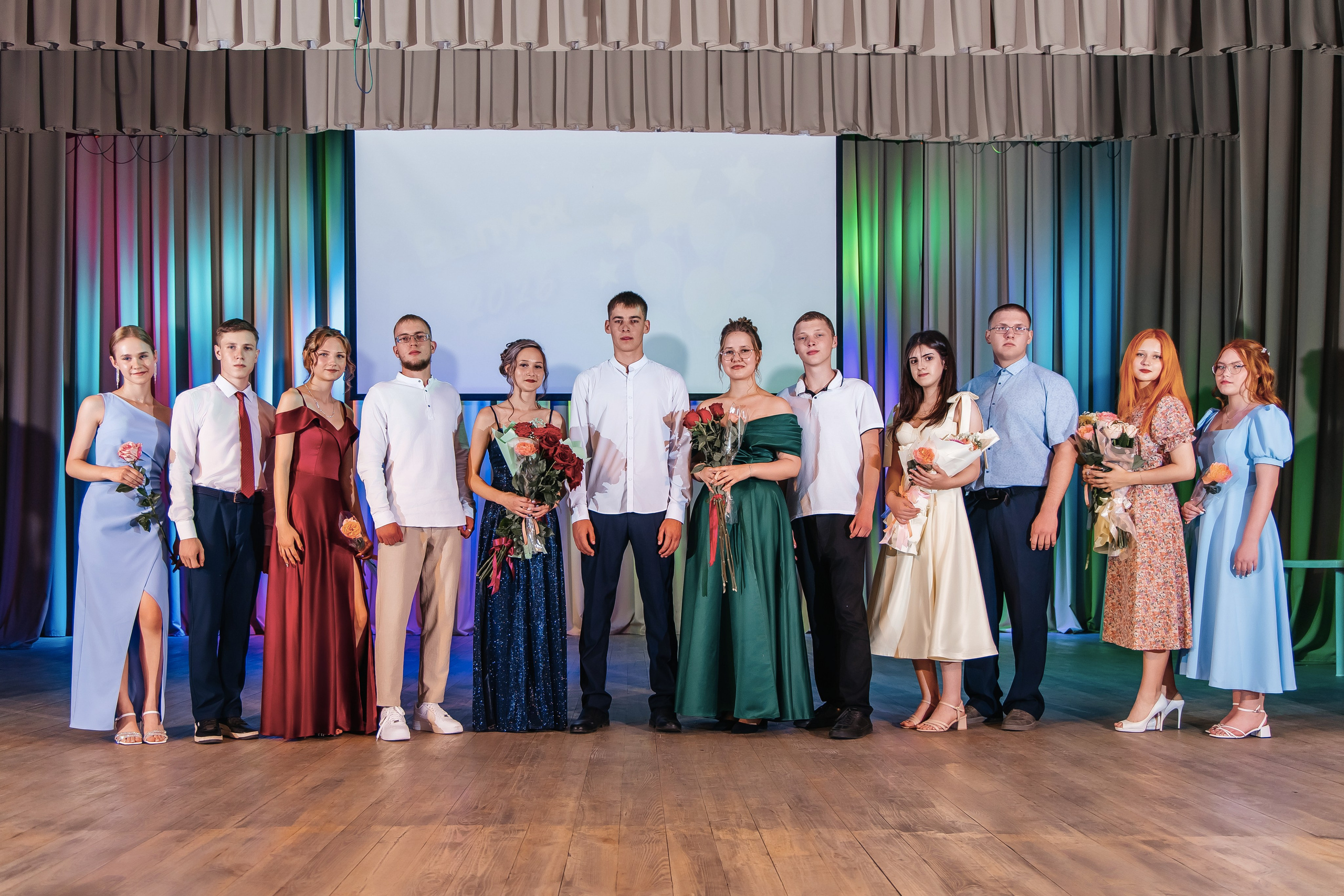Вручение аттестатов, выпускной старшие. Студия «Фокус» детская фотография Ольги Поповой г. Бийск
