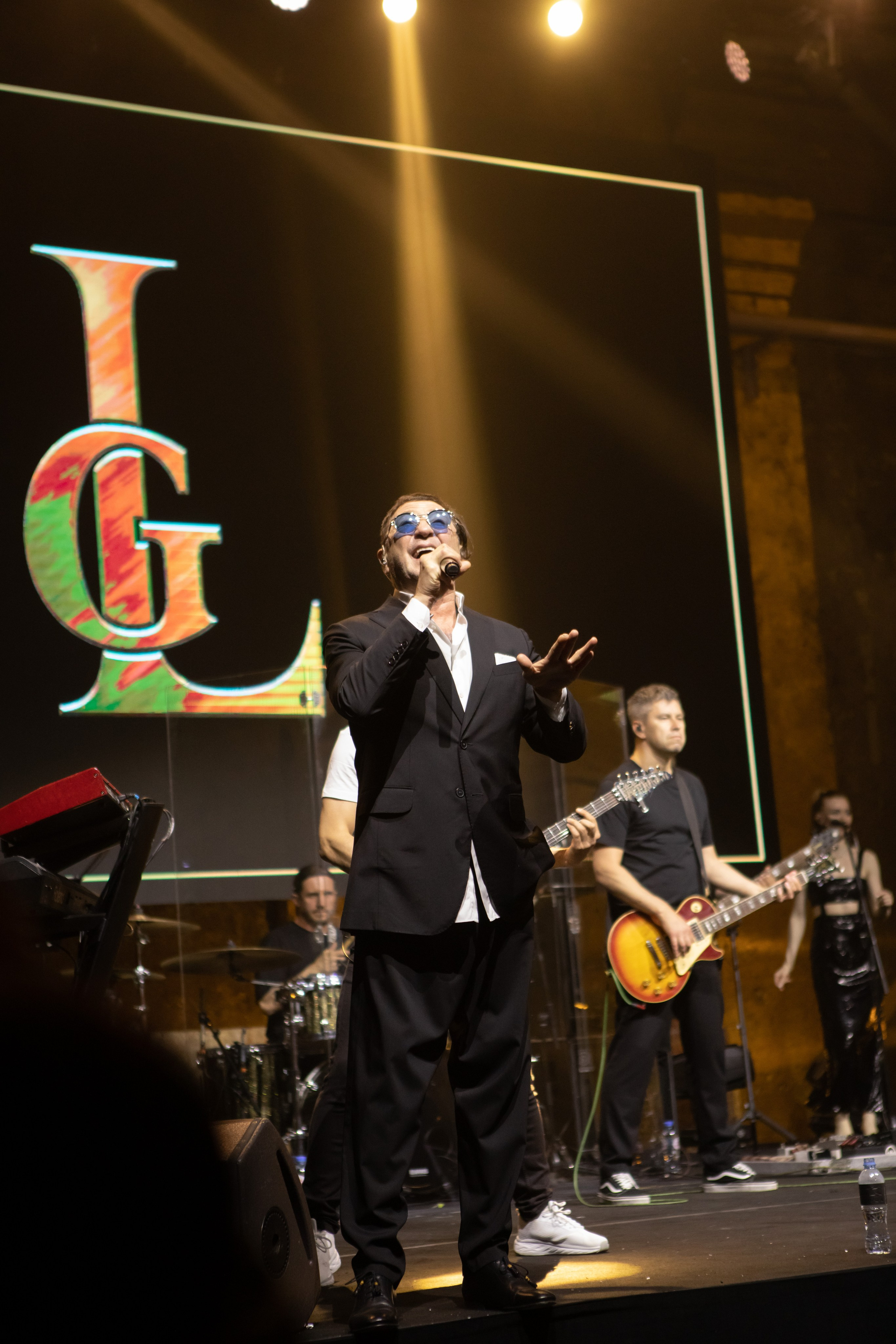 Строительная компания Л1- 32 года. Специальный гость — Григорий Лепс. Двойняшки-фотографы Анна и Анастасия в Санкт-Петербурге