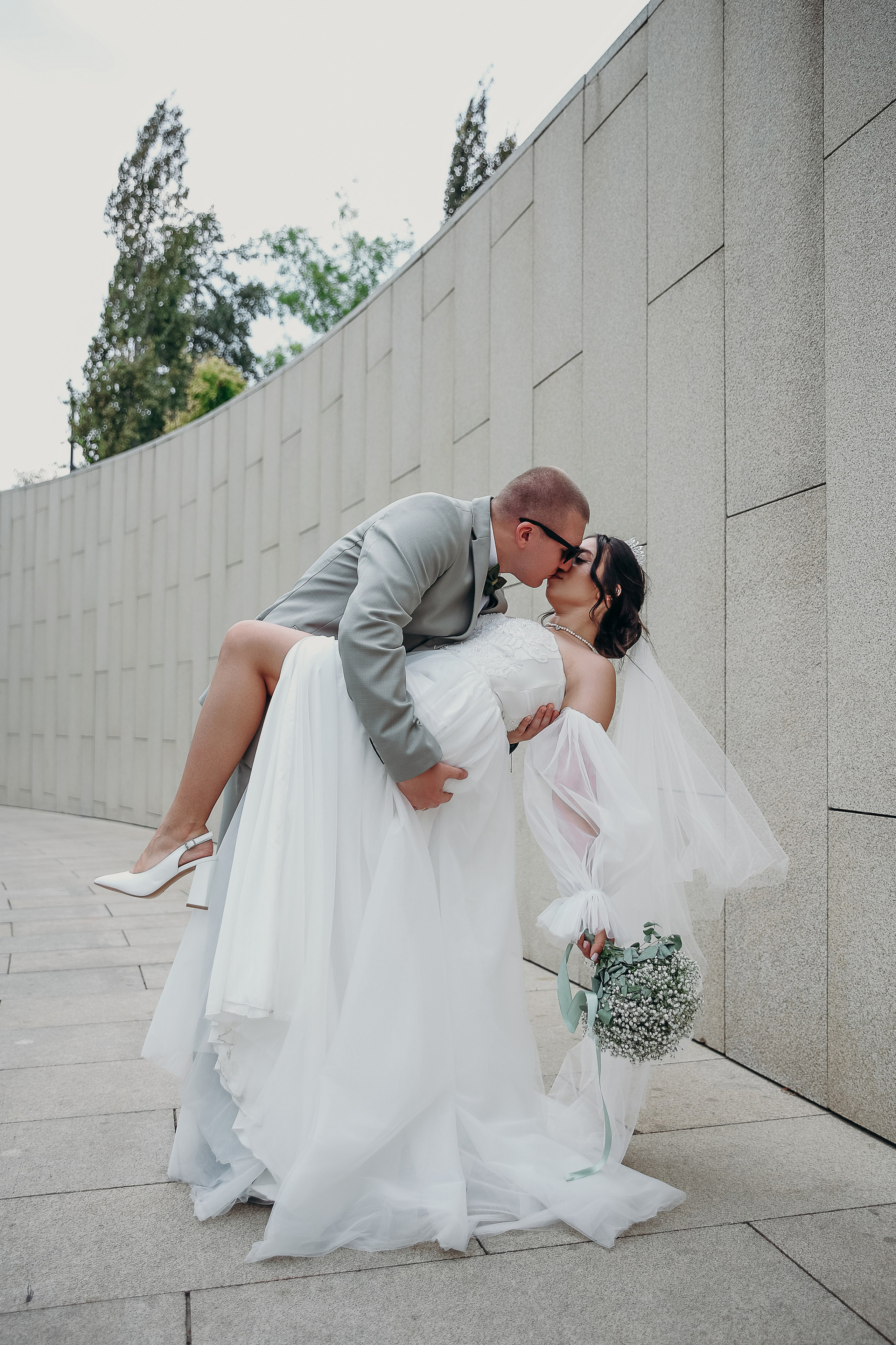 Свадебная прогулка в парке Галицкого 23.08.2024. Свадебный и семейный фотограф Виолетта Сидельникова. Краснодар, Россия, Беларусь, Европа