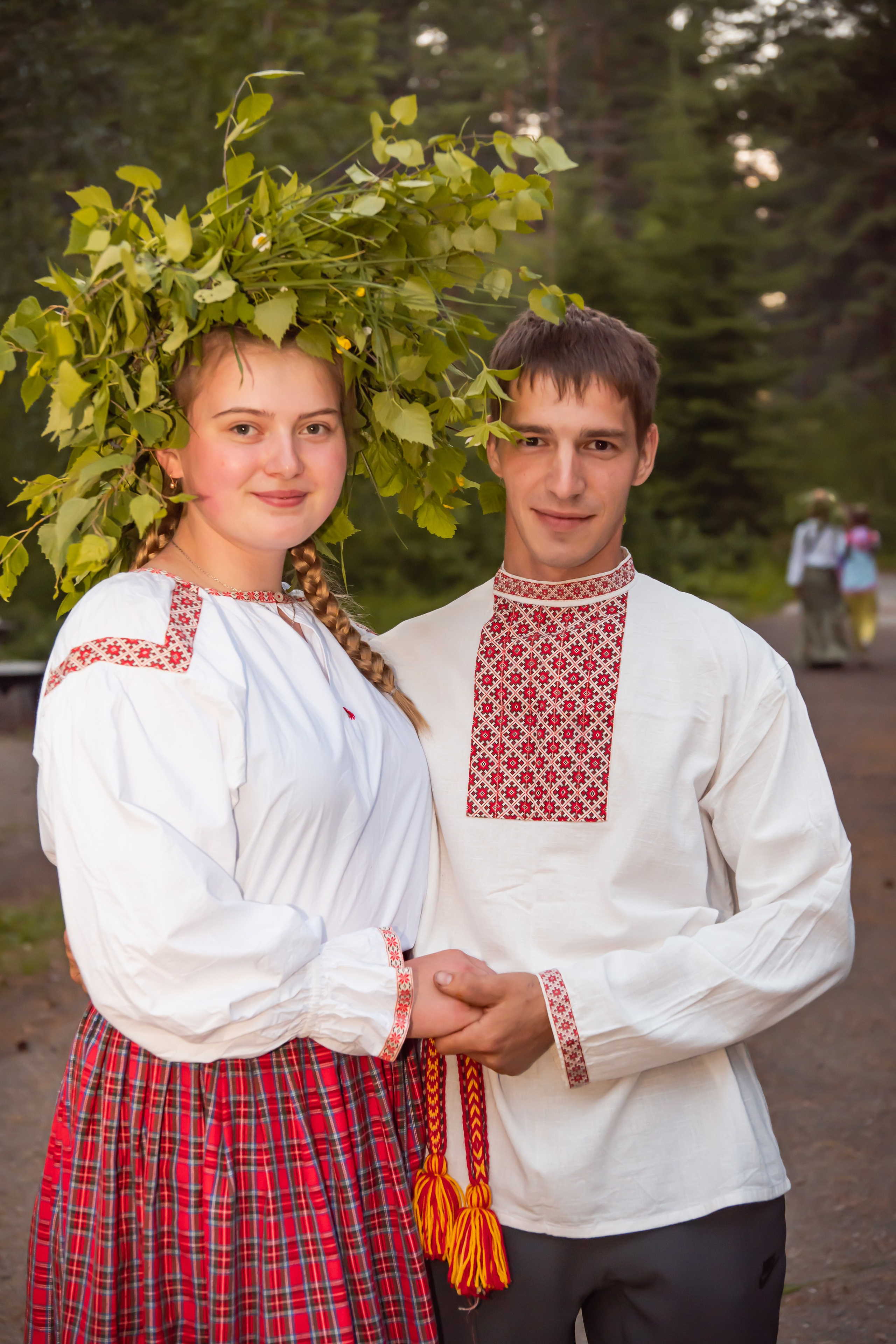 Белорусское Купалье. Занимаюсь профессиональной фотографией и живу рядом с Байкалом. Работаю в разных жанрах