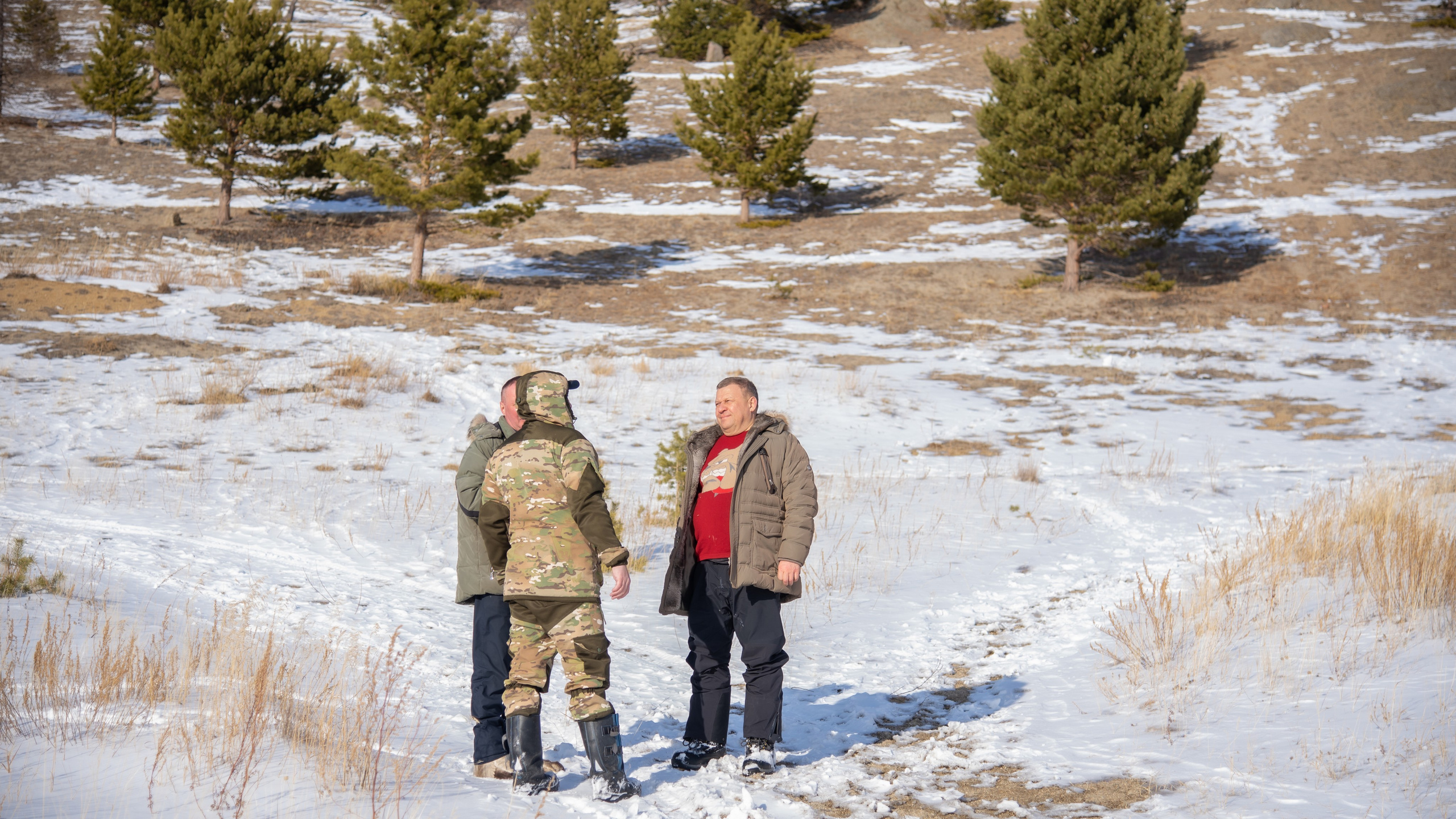 Большое Голоустное. Байкал. Занимаюсь профессиональной фотографией и живу рядом с Байкалом. Работаю в разных жанрах