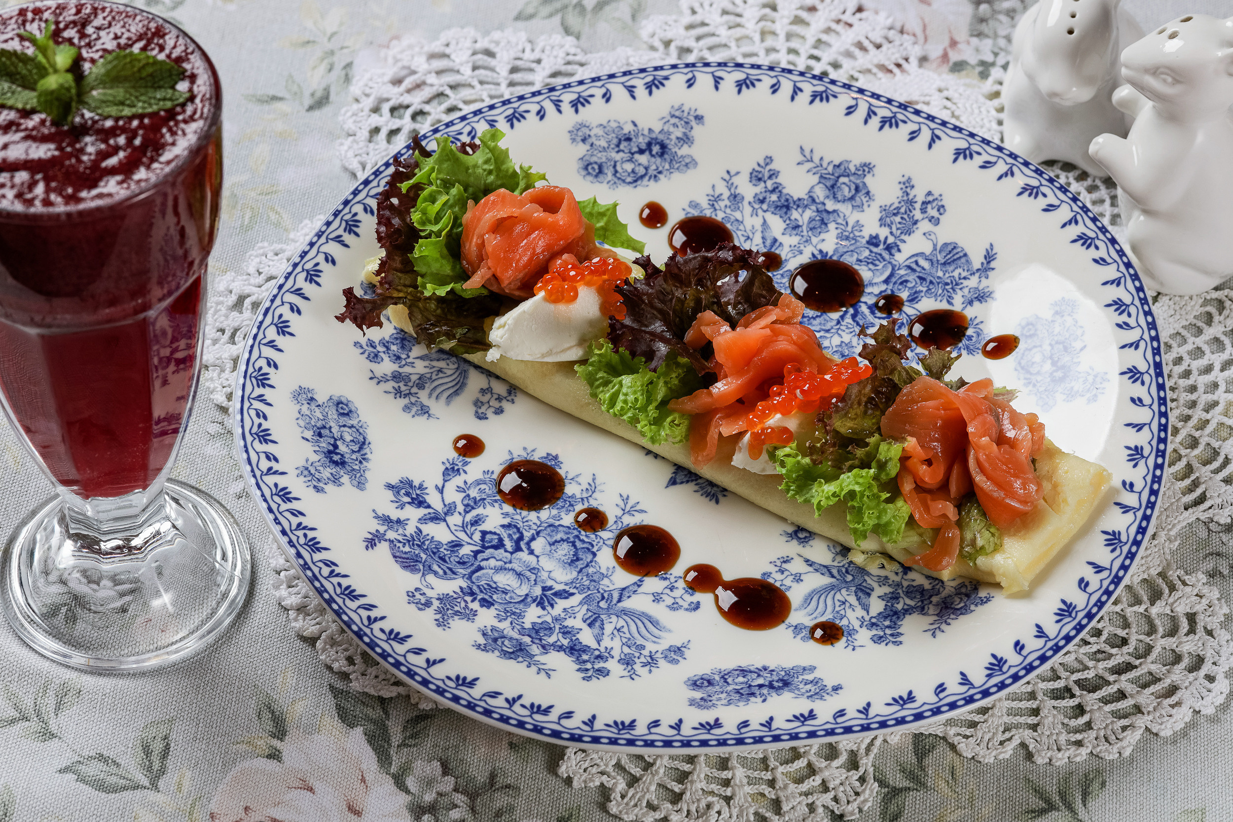 Контент съемка для ресторана «Оливье». Предметная фотосъемка в Москве. Предметная фотостудия Москва