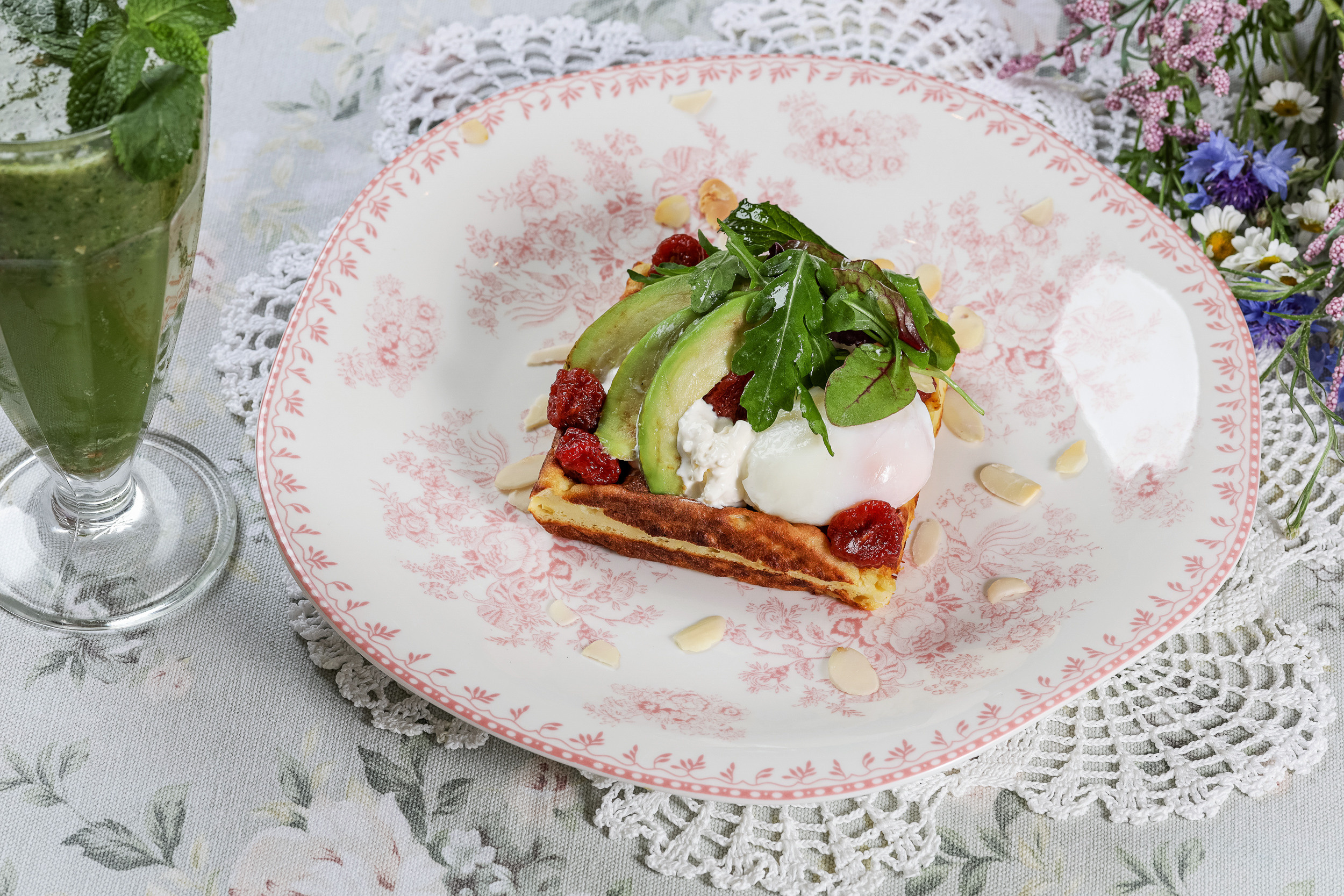 Контент съемка для ресторана «Оливье». Предметная фотосъемка в Москве. Предметная фотостудия Москва