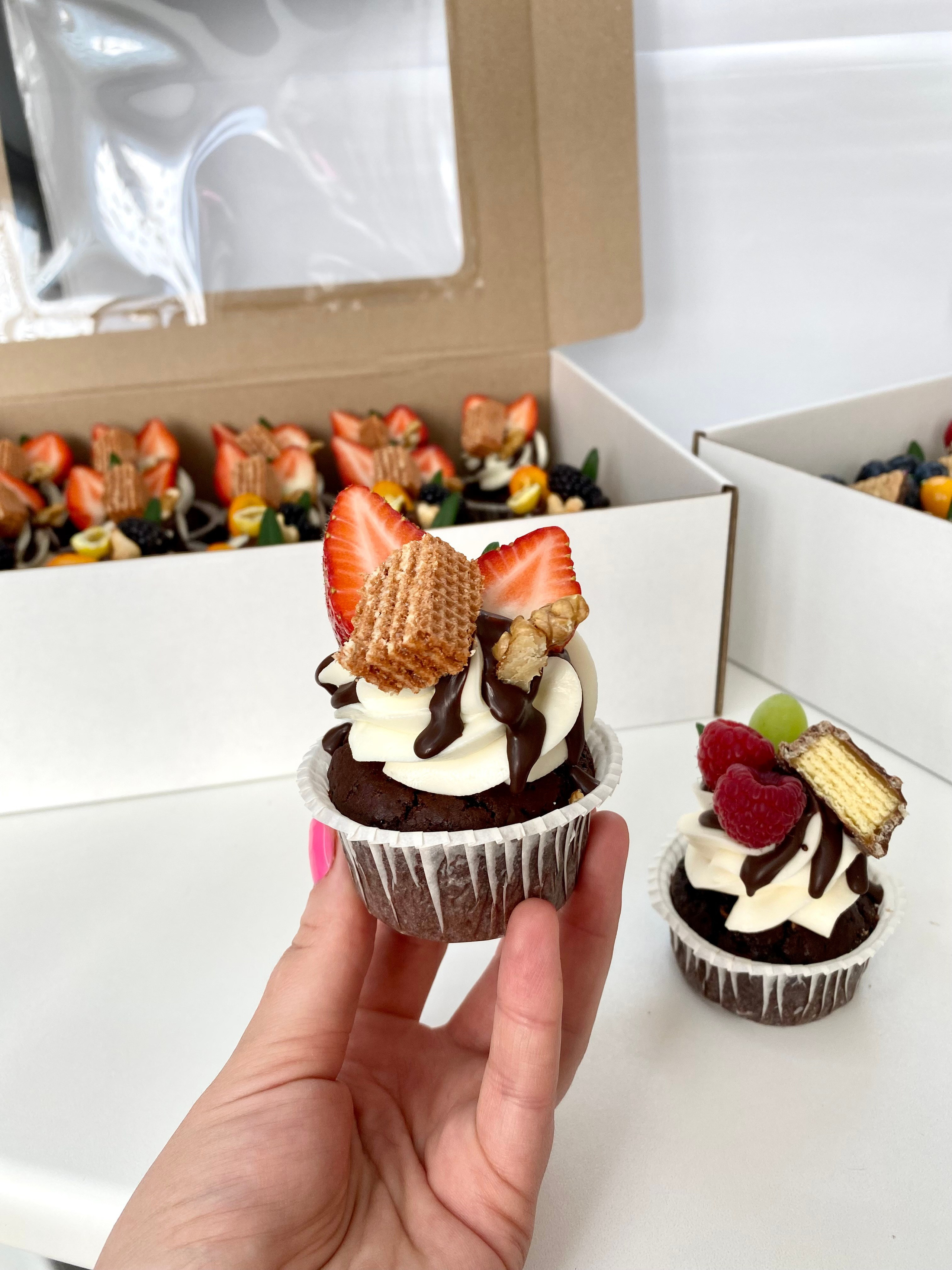 Капкейки фуршетные. Katyasugarsugar капкейки, зефир, торты Москва