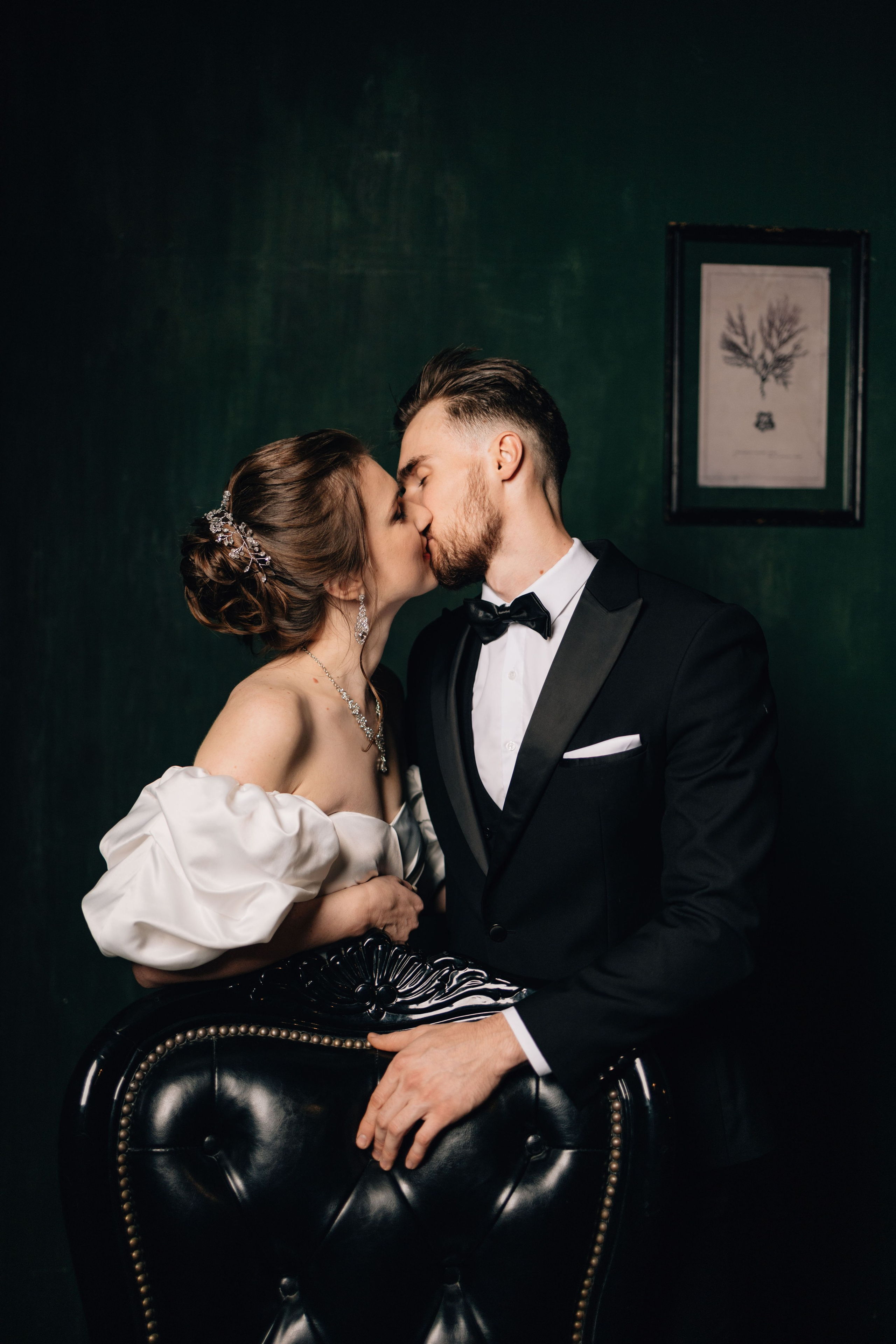 В студии. Свадебный фотограф в Москве Арчылан Николаев